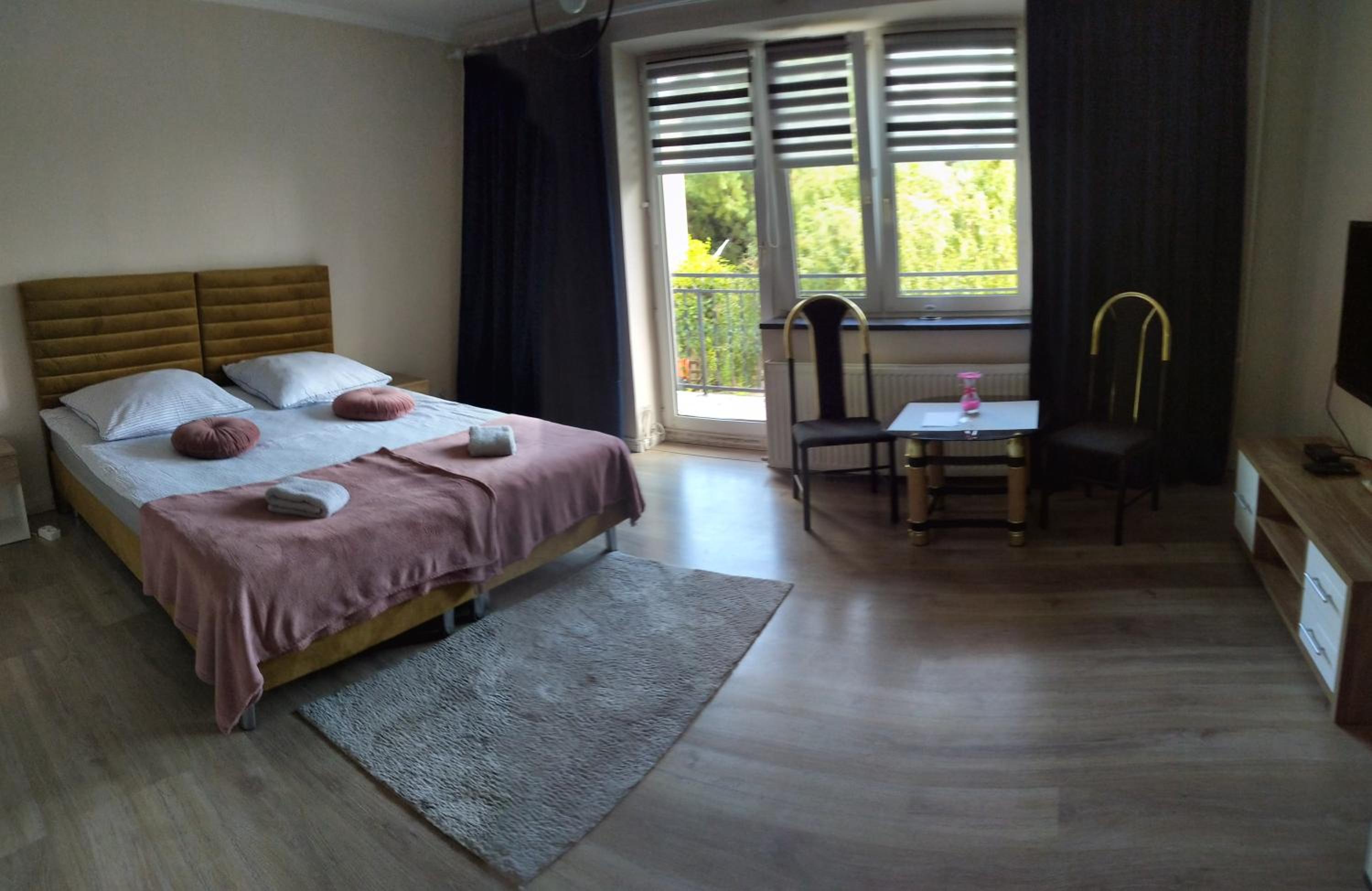 Large Double Room photo 1