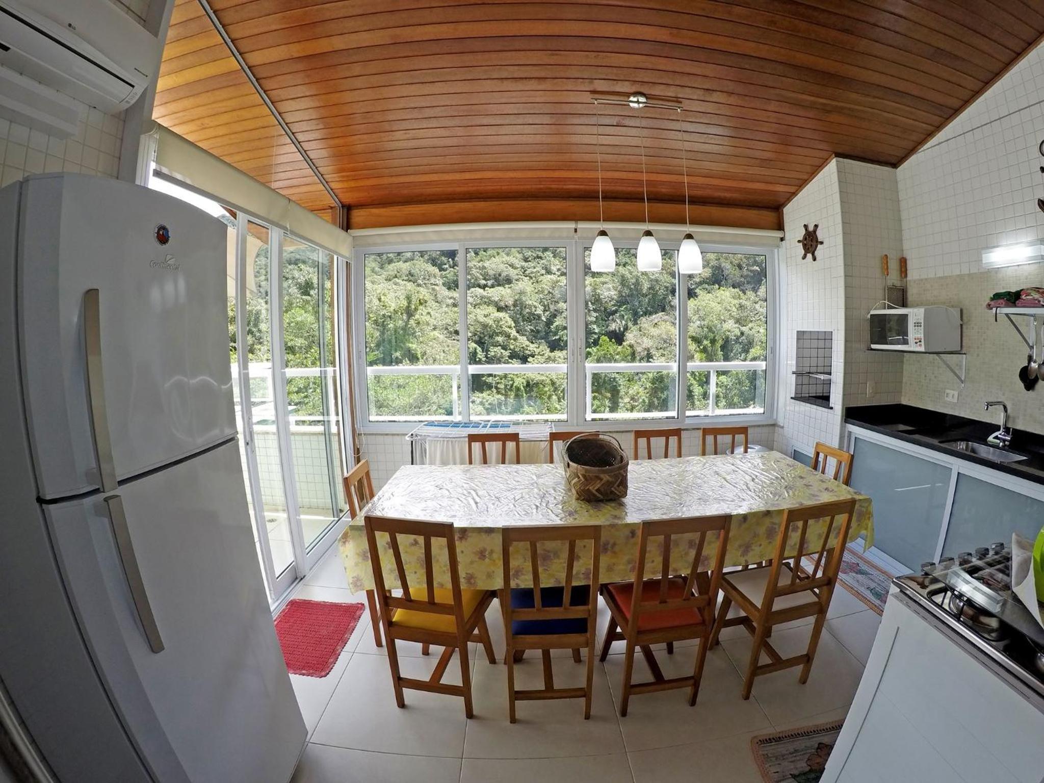 Apartment with Mountain View - Photo 32