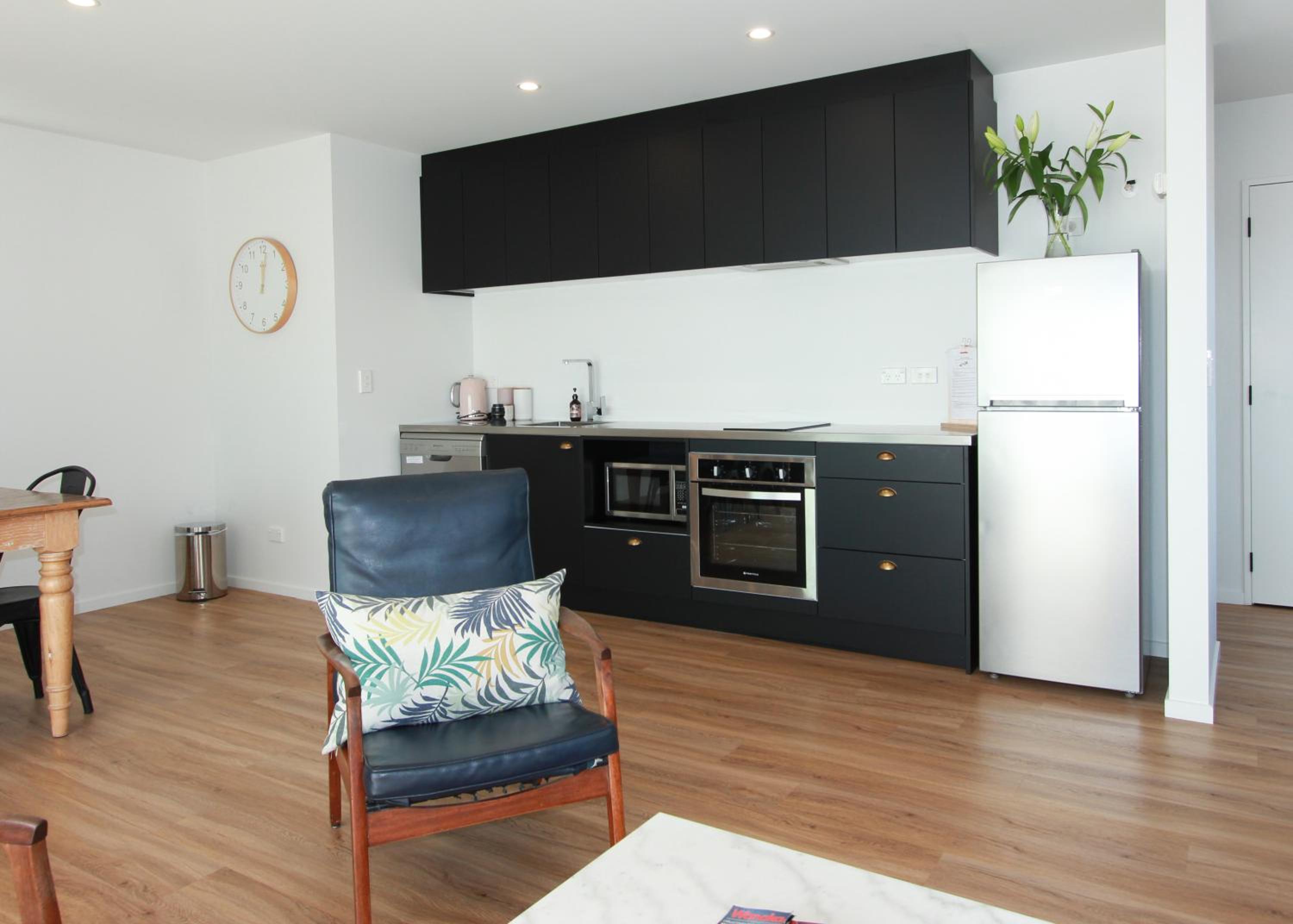Two-Bedroom Townhouse - Photo 23
