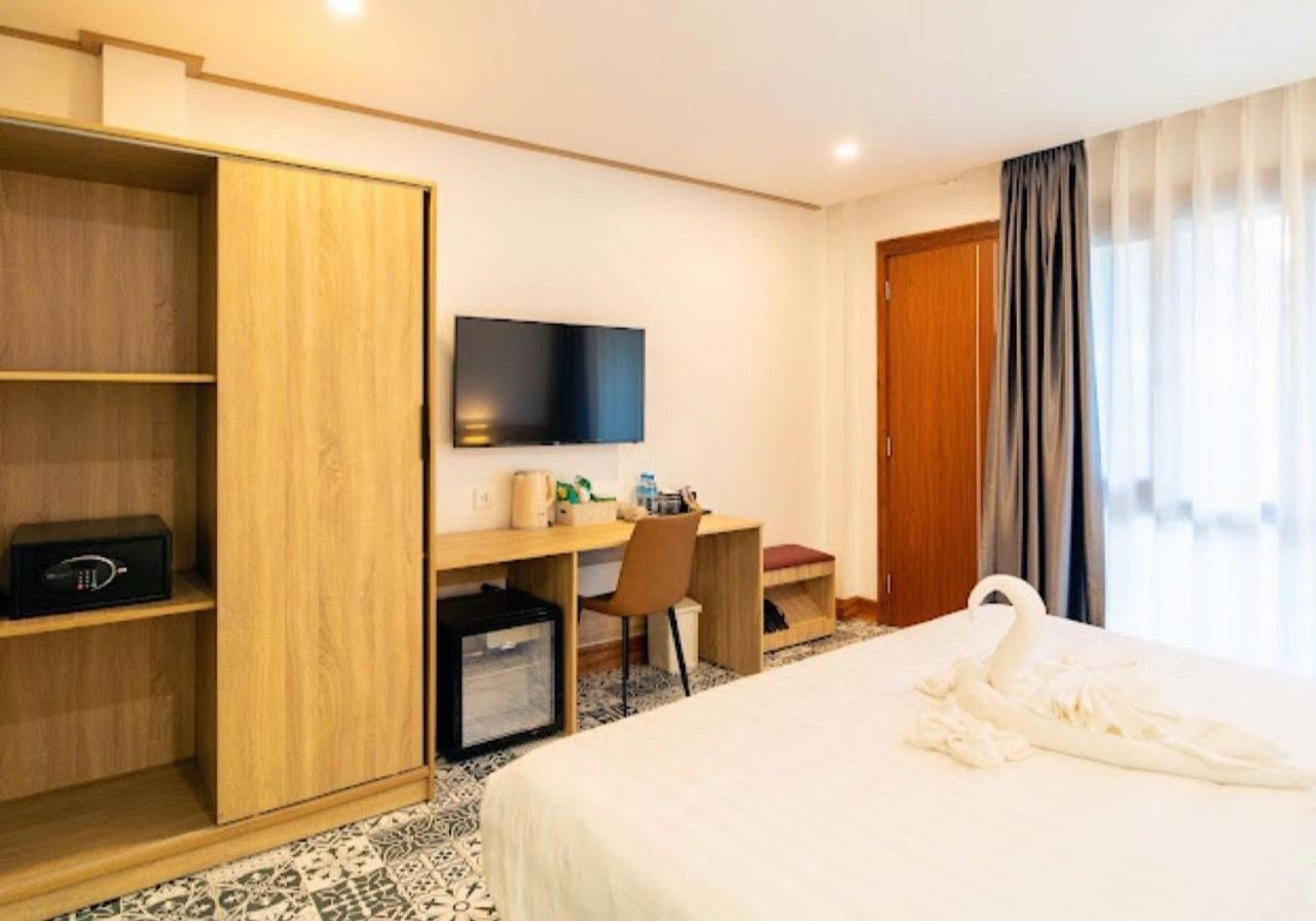 Double Room with Balcony photo 3