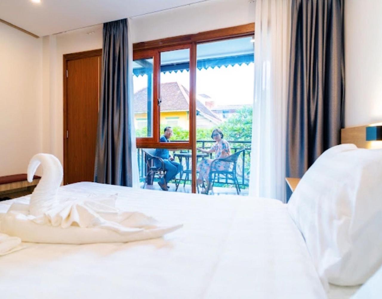 Double Room with Balcony photo 2