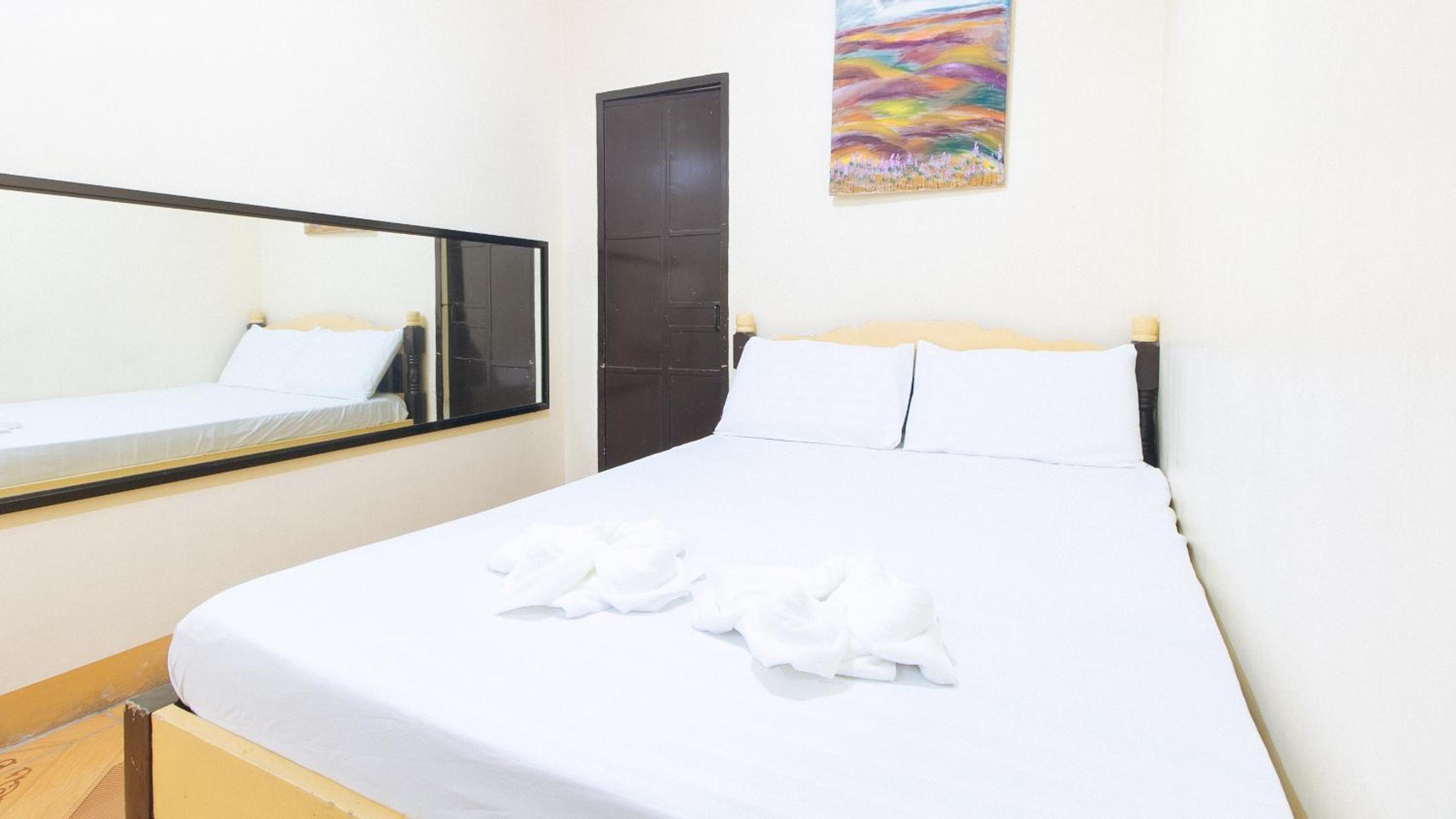 Standard Double Room - Photo 3
