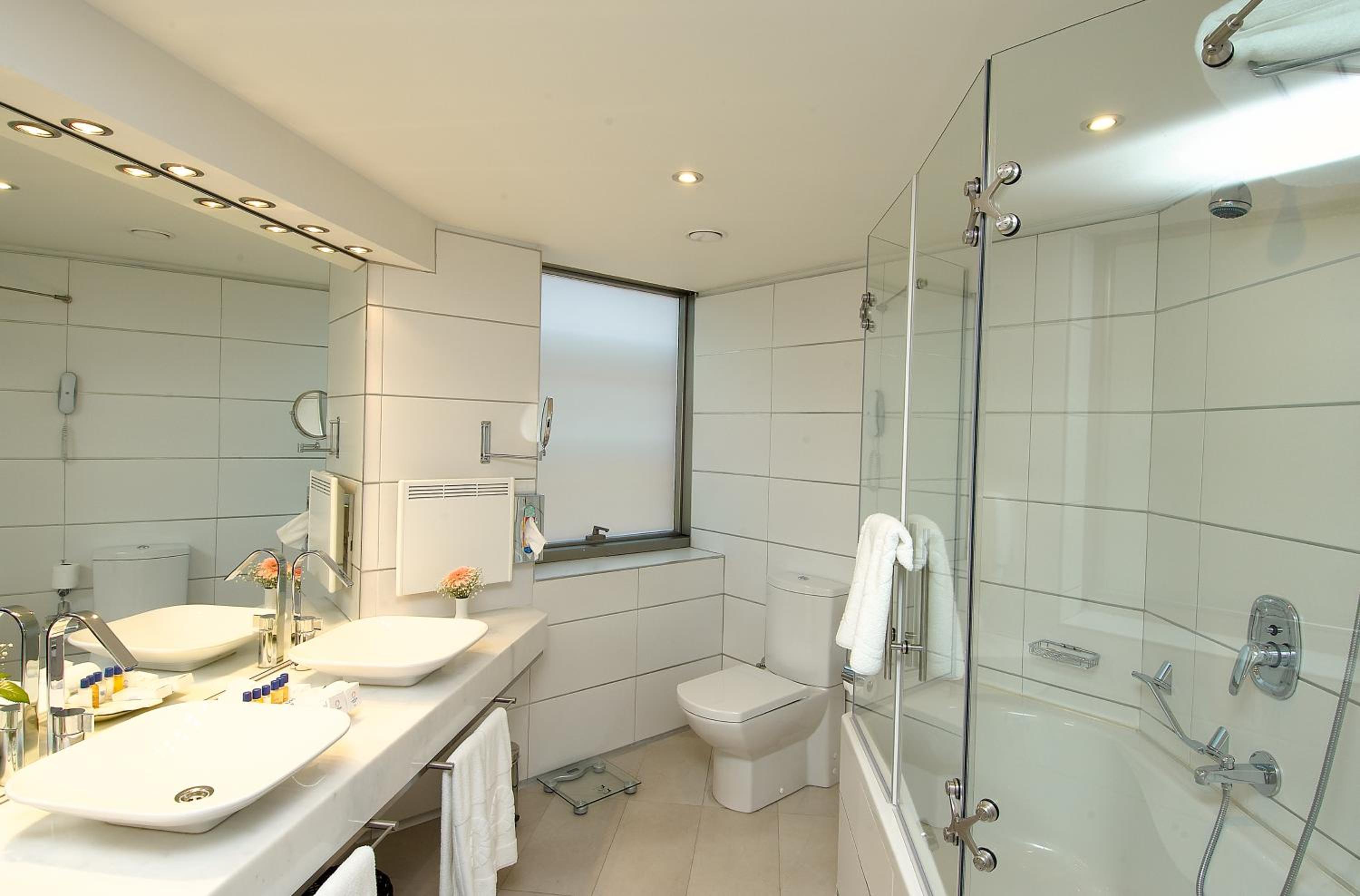 Suite - Photo 4