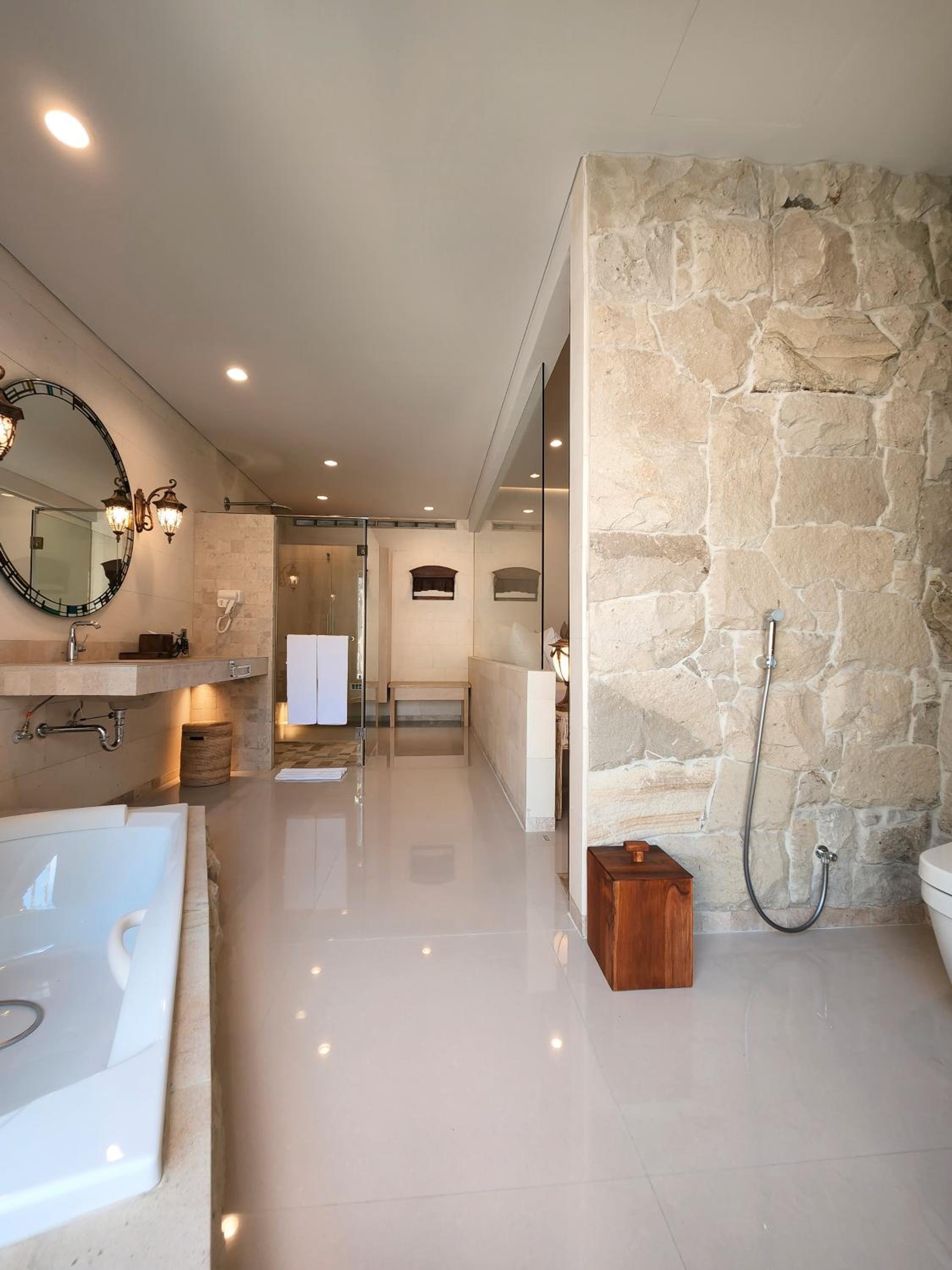Royal One Bedroom Pool Villa photo 3