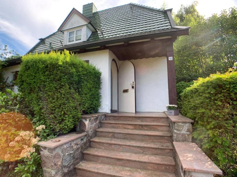 Three-Bedroom House photo 3