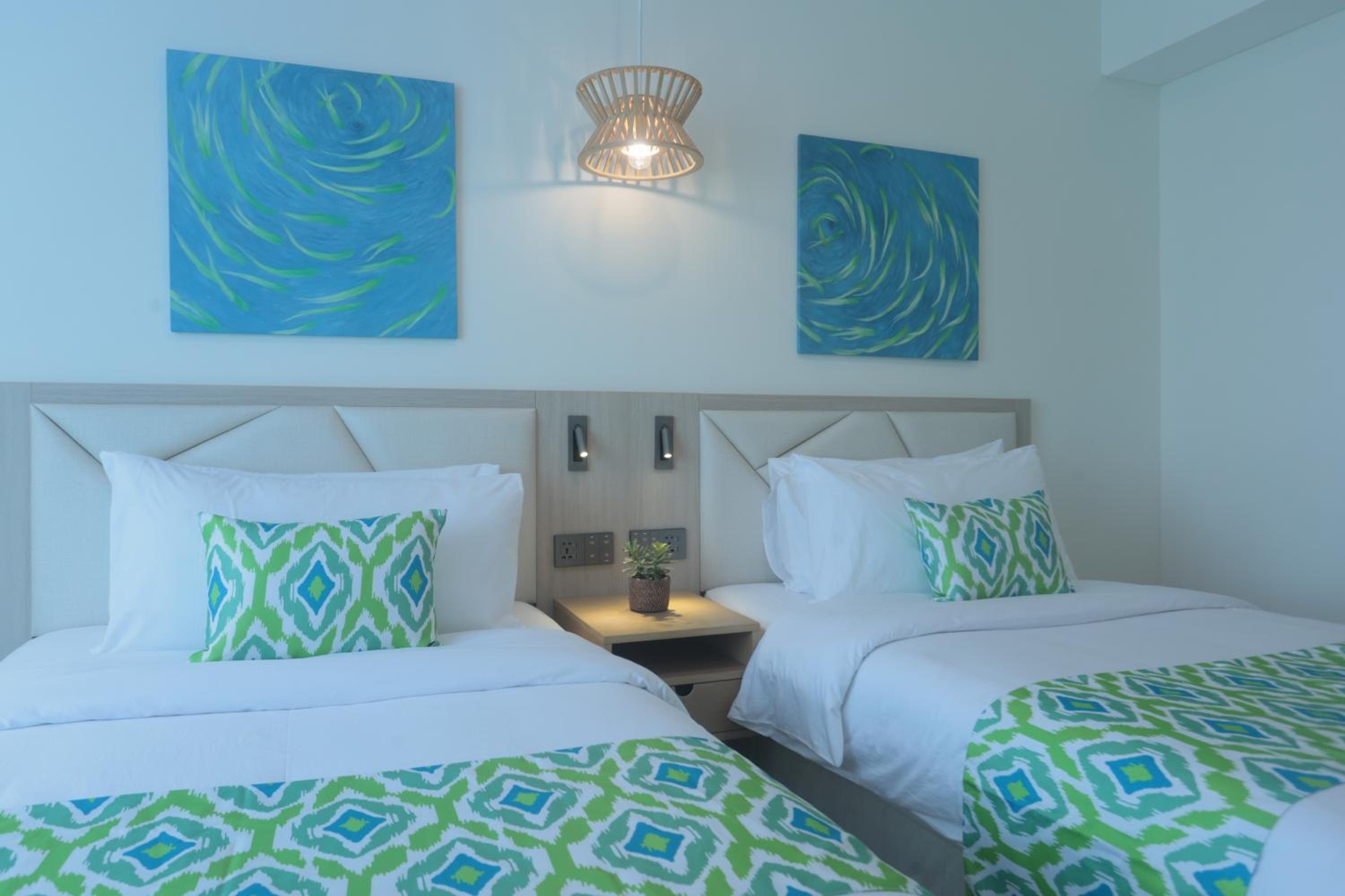 Deluxe Room - Photo 8