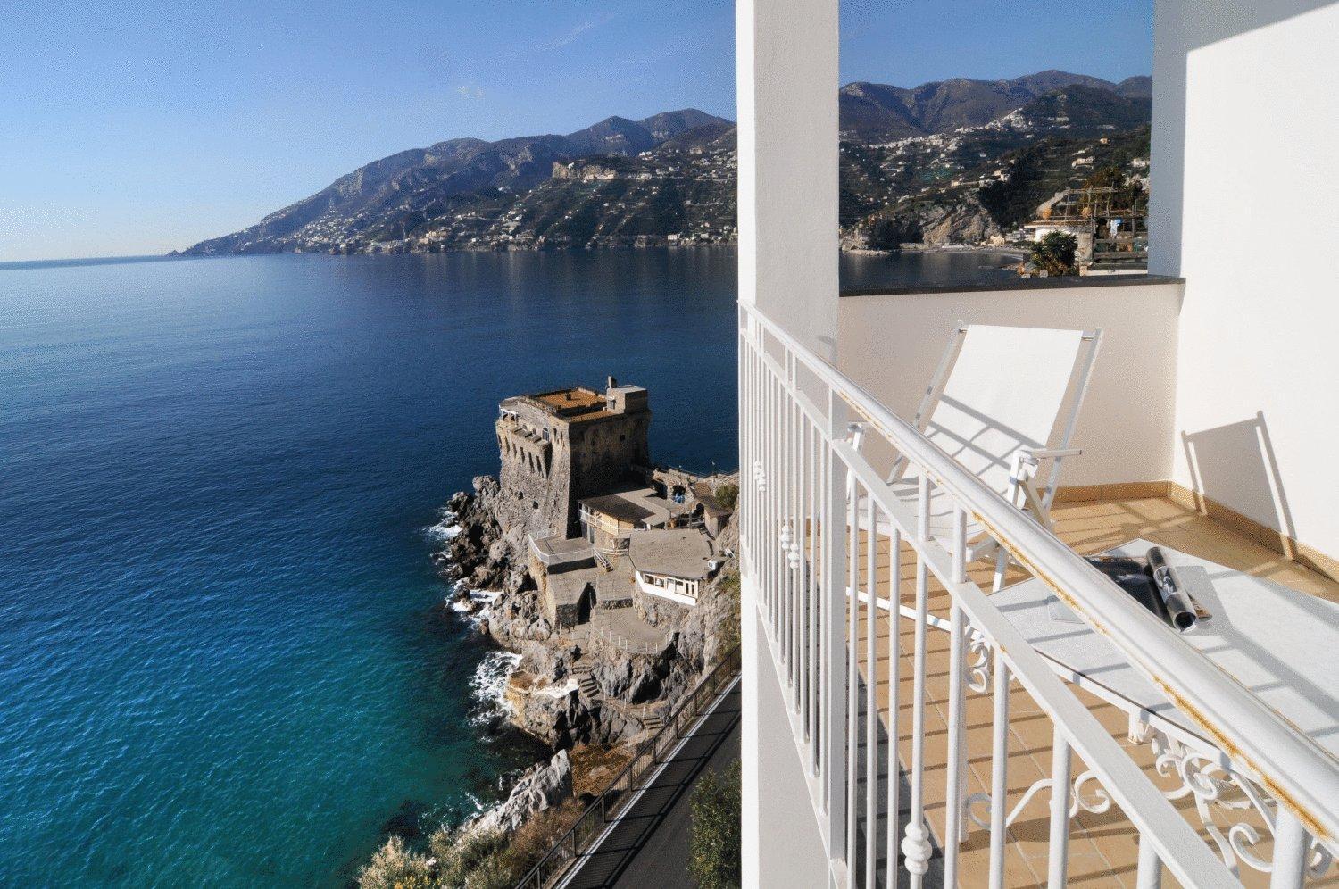 One-Bedroom Apartment with Sea View - Photo 7