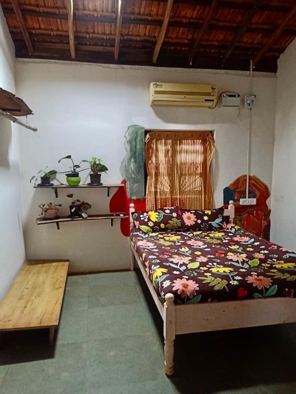 Two-Bedroom House photo 3