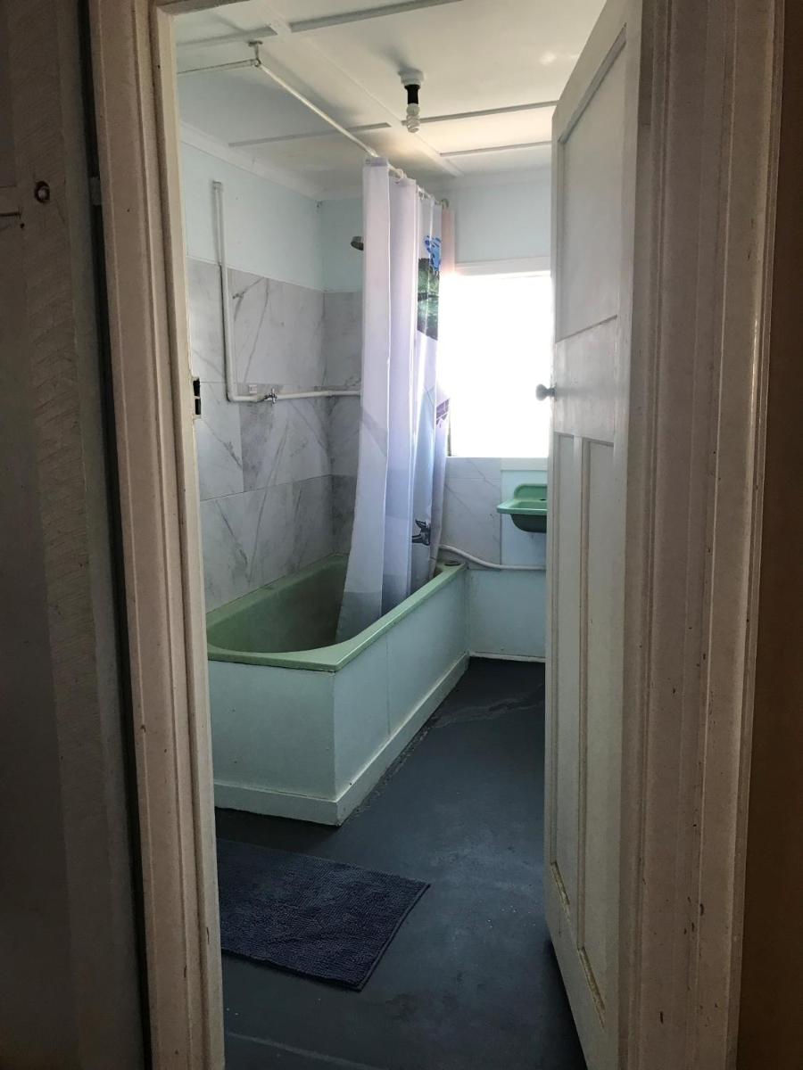 Budget Single Room photo 3