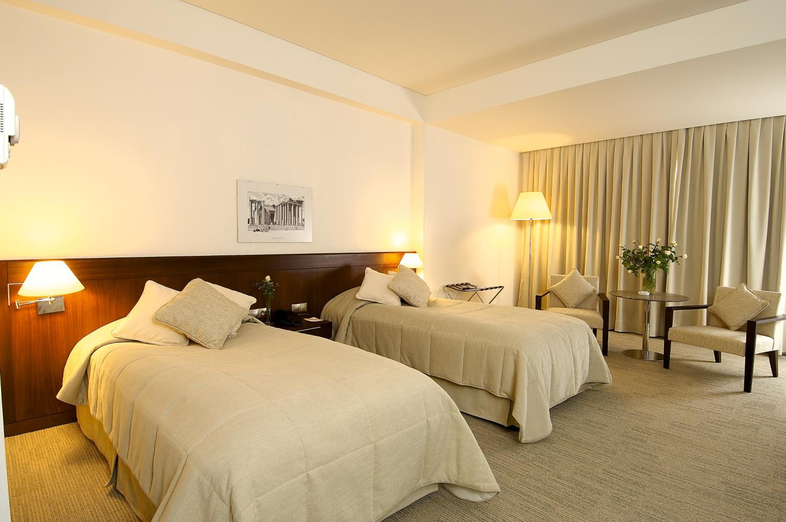 Standard Double or Twin Room - Photo 5