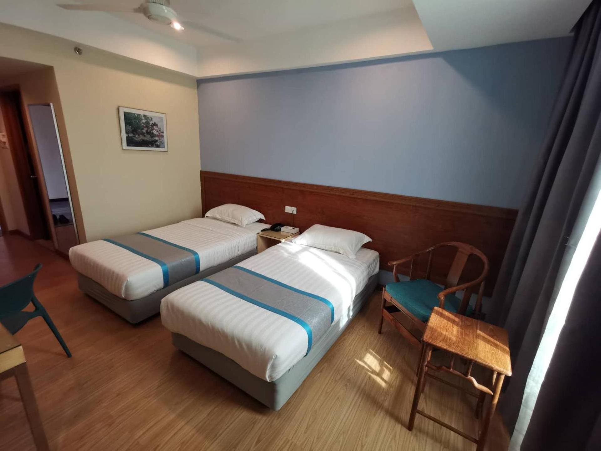 Deluxe Twin Room - Photo 2