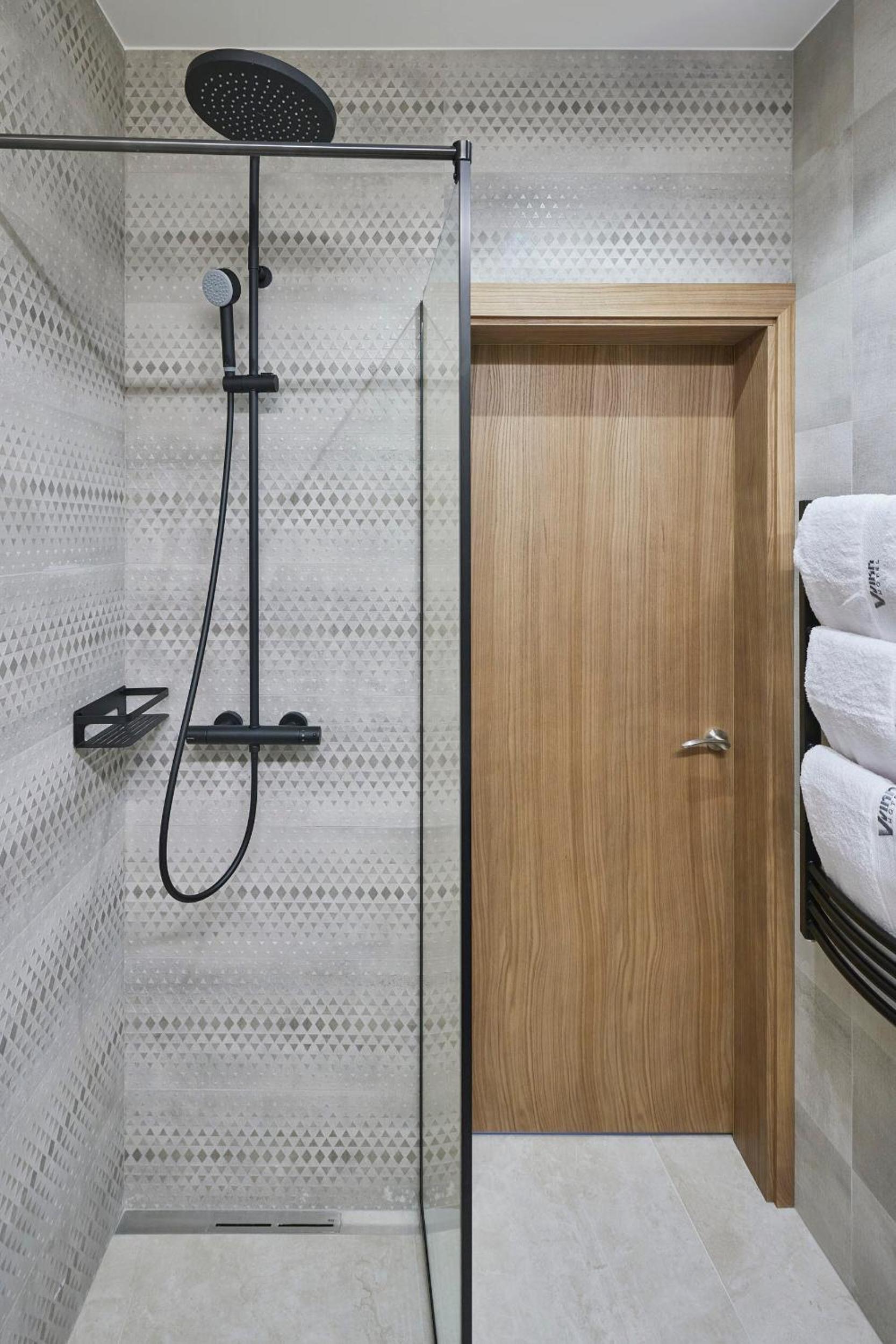 Double Room - Photo 5