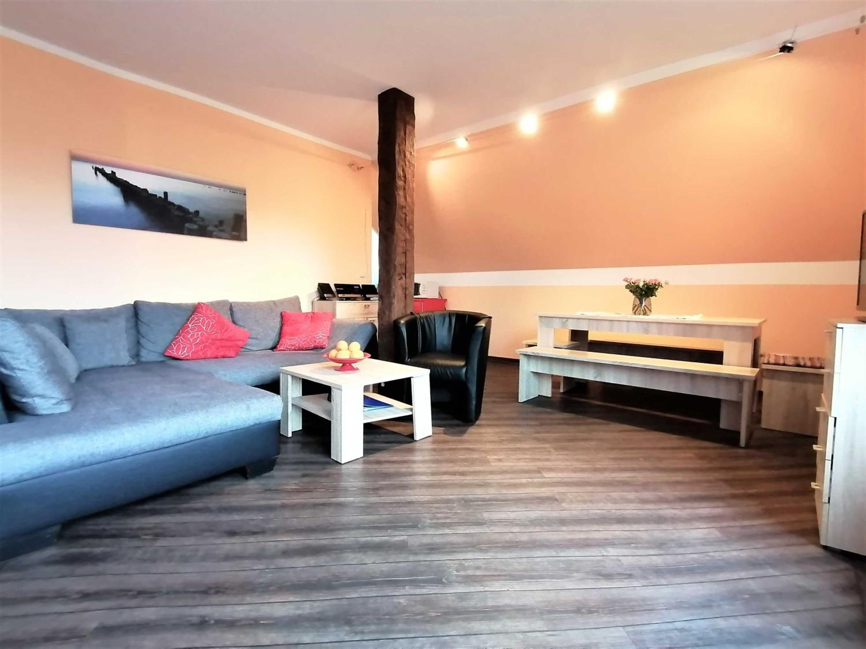 Three-Bedroom Apartment with Lake View photo 3