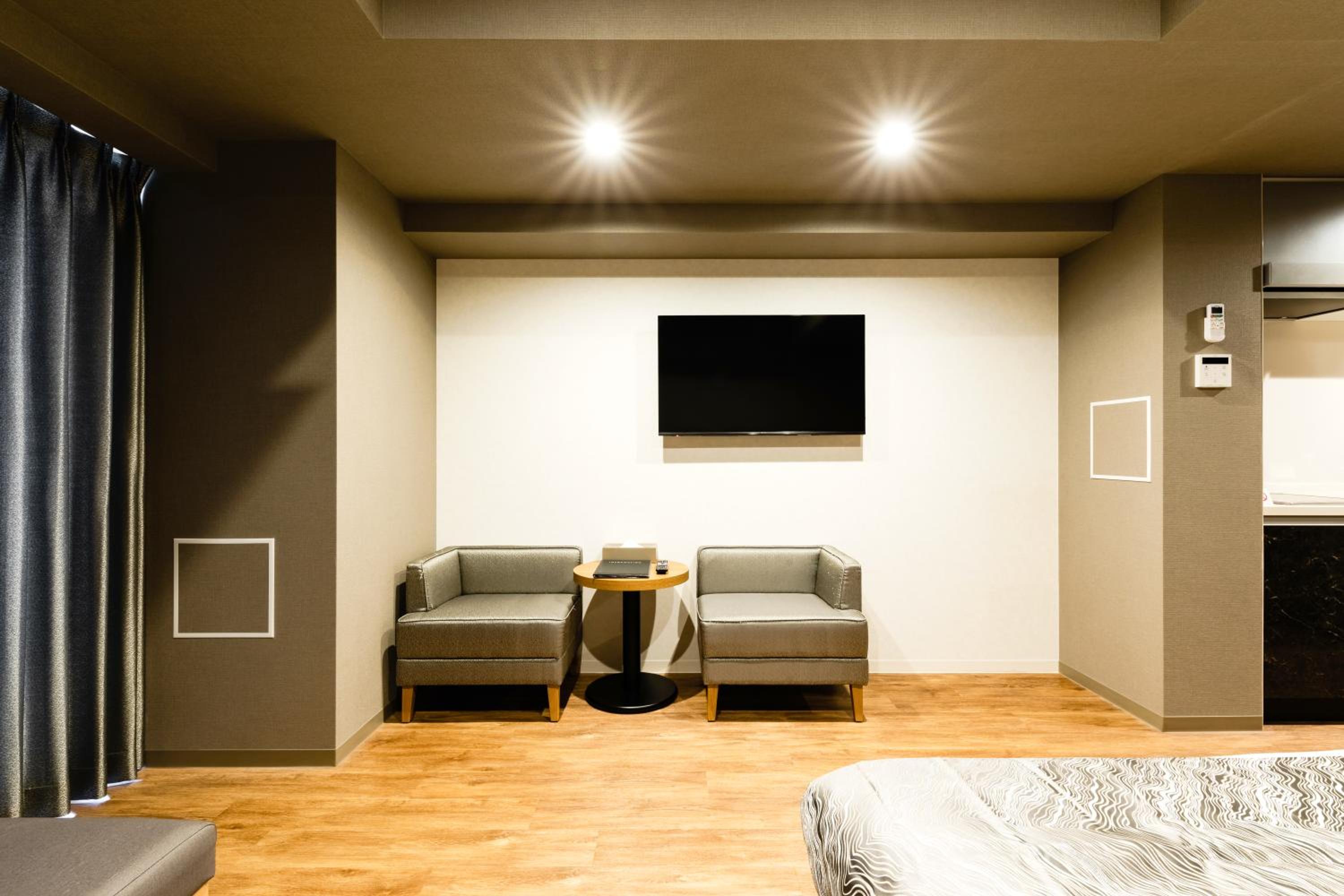 Deluxe Double Room with Extra Bed