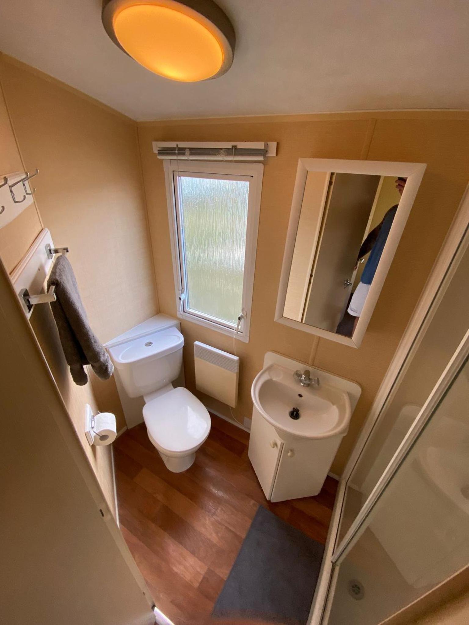 Mobile Home photo 2