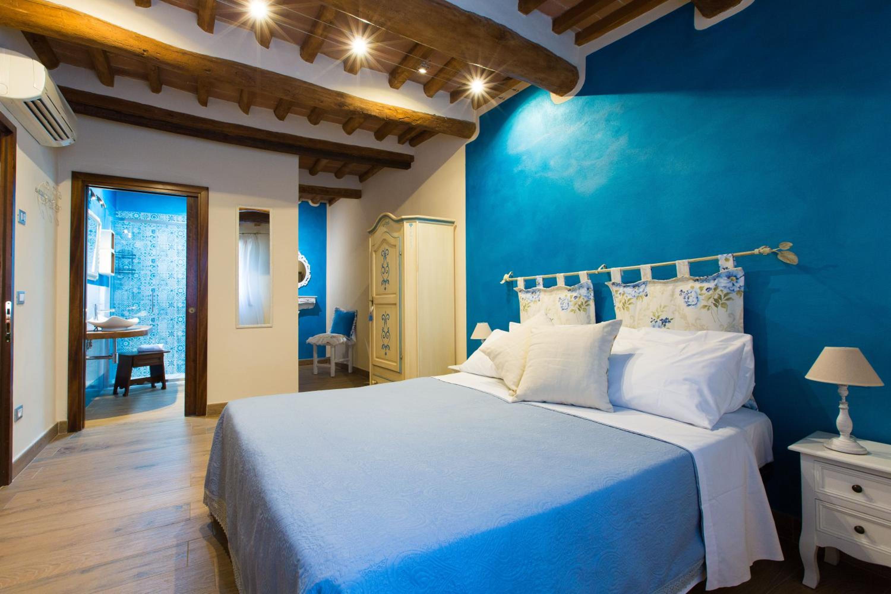 Large Double Room