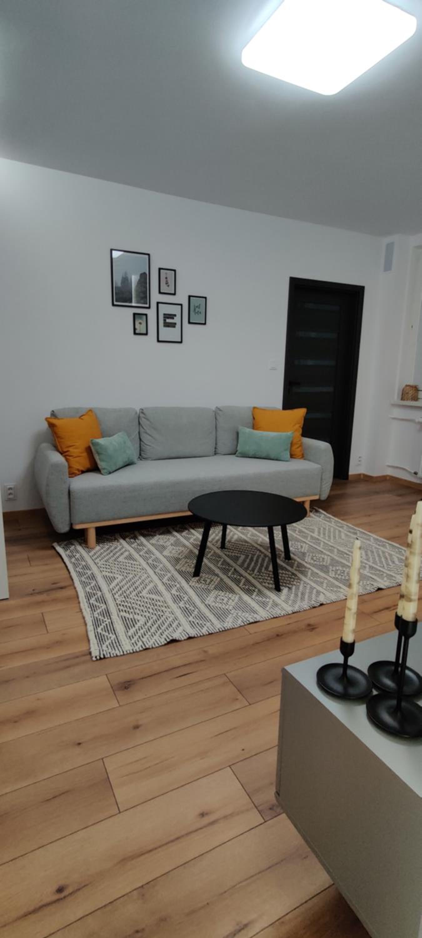 Apartment with Terrace - Photo 11