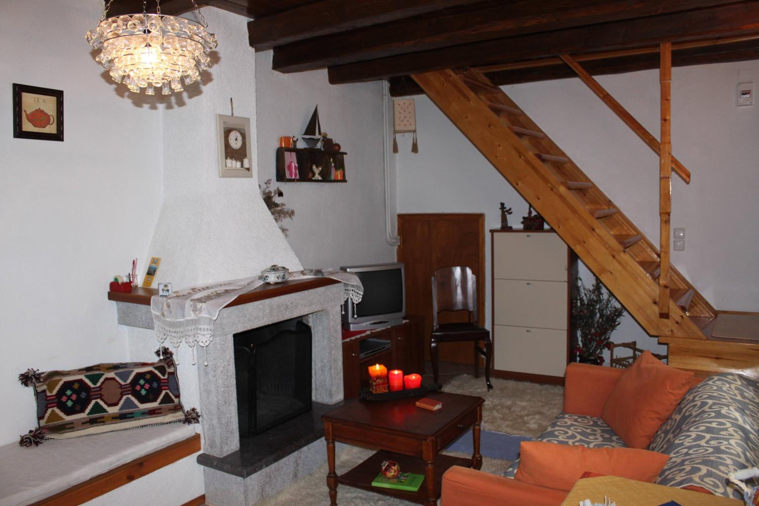 One-Bedroom House photo 1