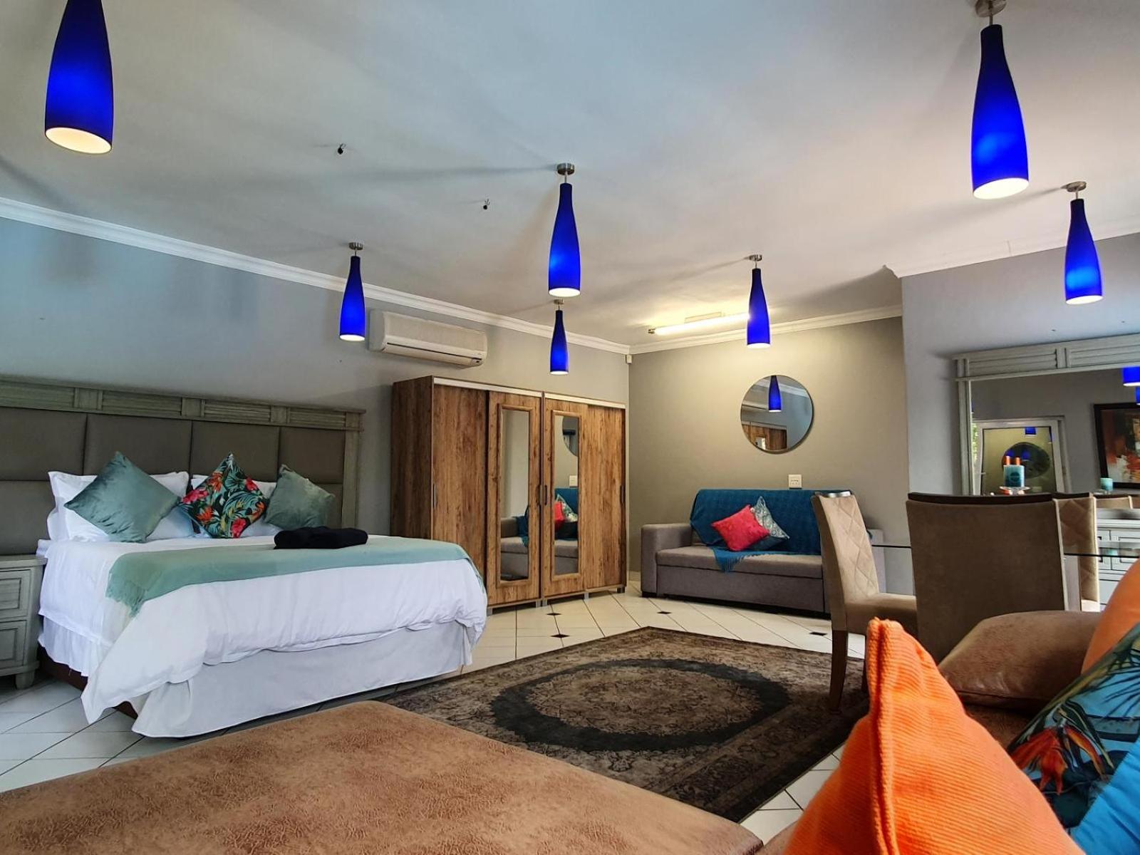 Standard Family Room - Photo 2