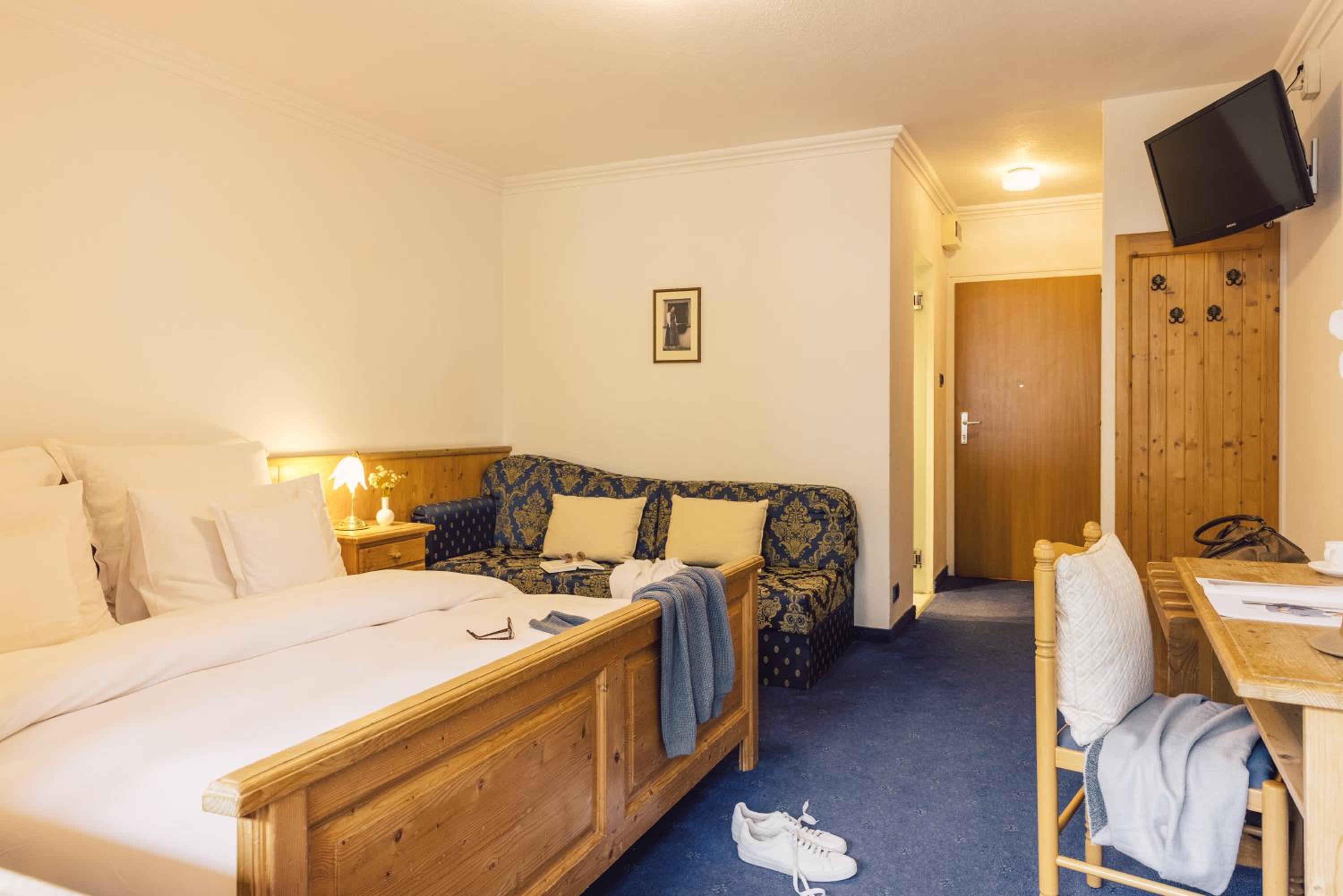 Double Room - Photo 6