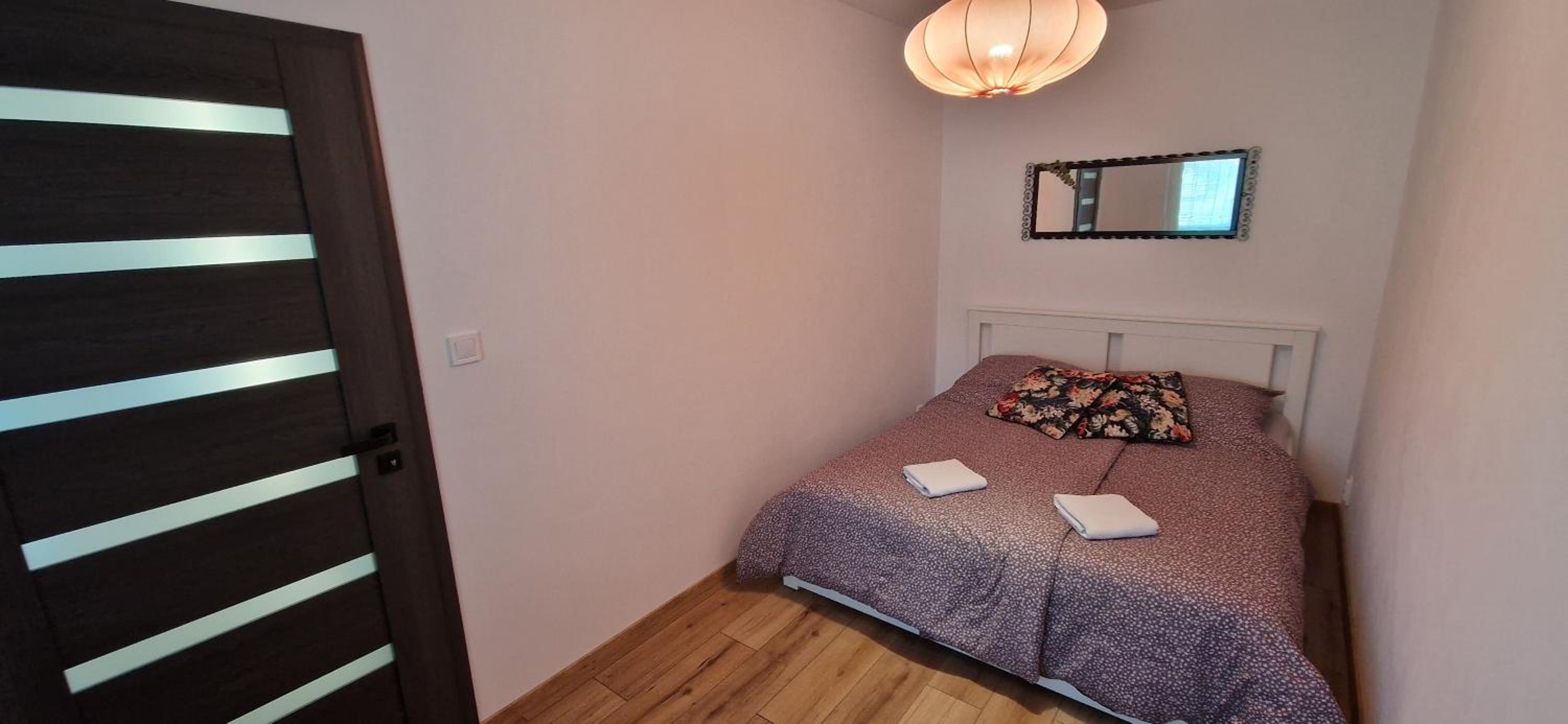 Apartment with Terrace - Photo 23