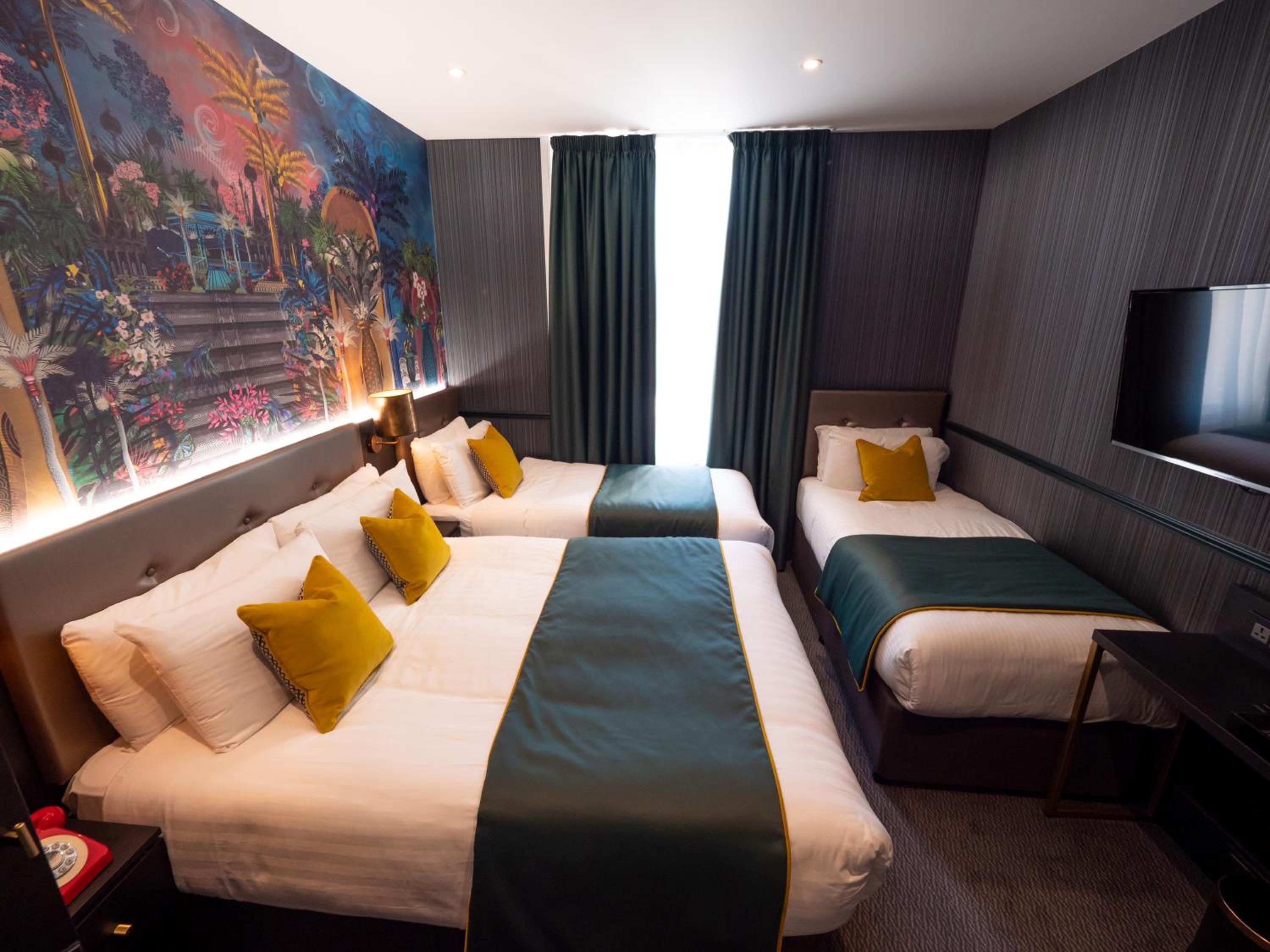 Deluxe Quadruple Room photo 2