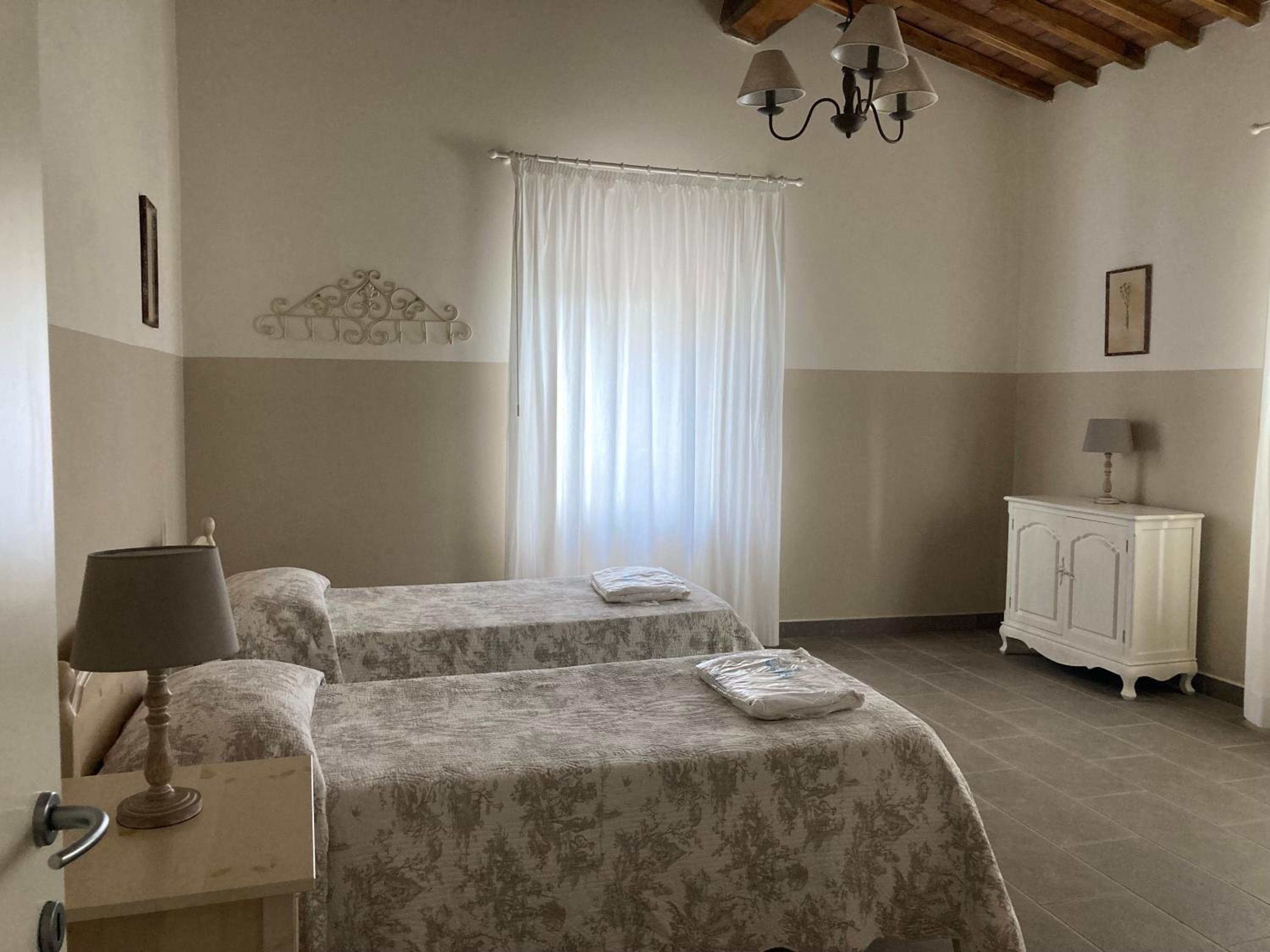 Two-Bedroom Apartment with Balcony photo 1