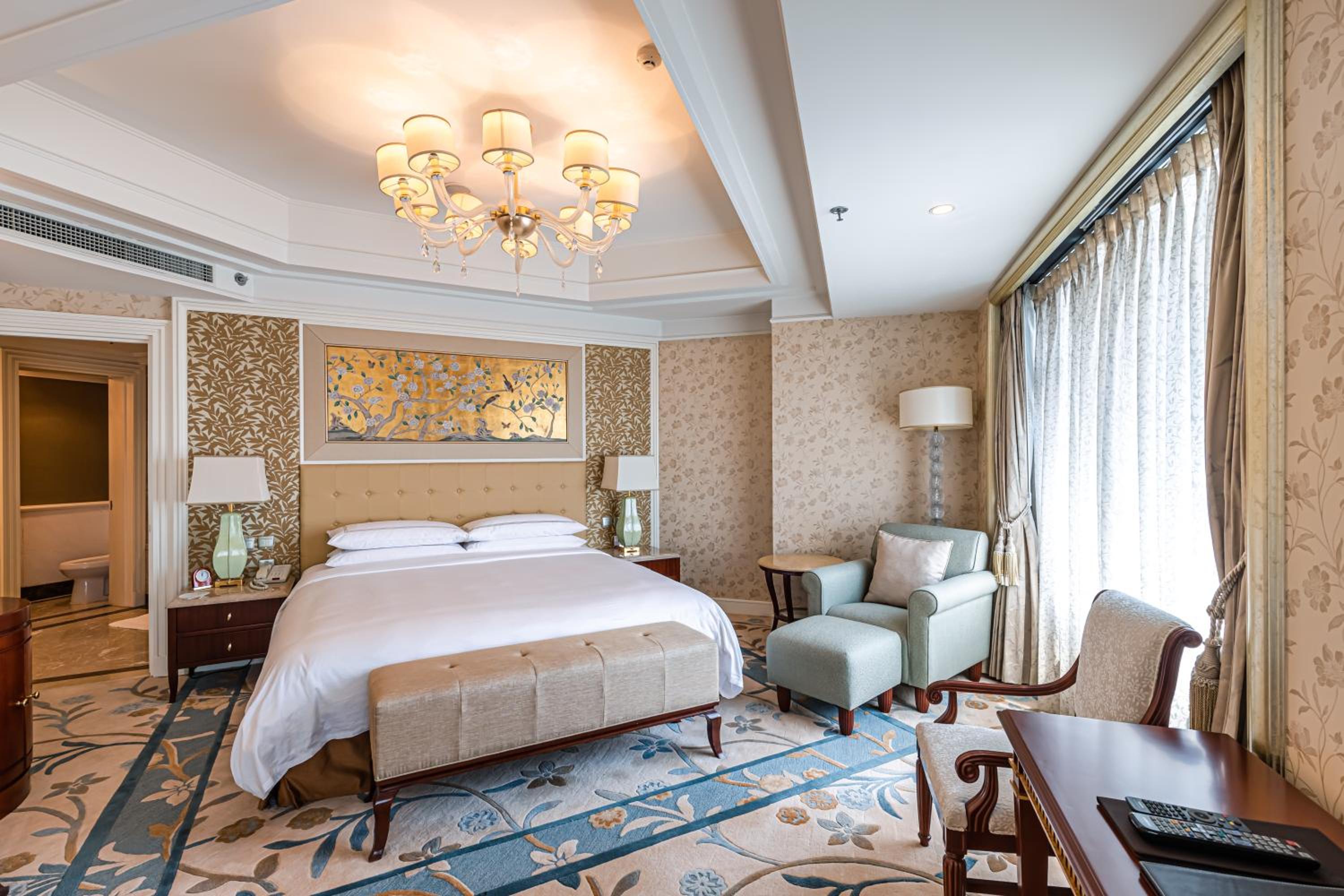 Premier Suite photo 3