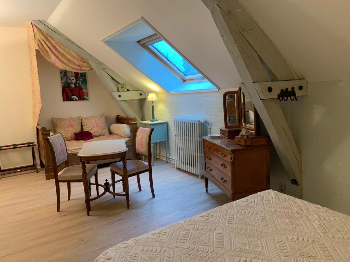 Large Double Room photo 2