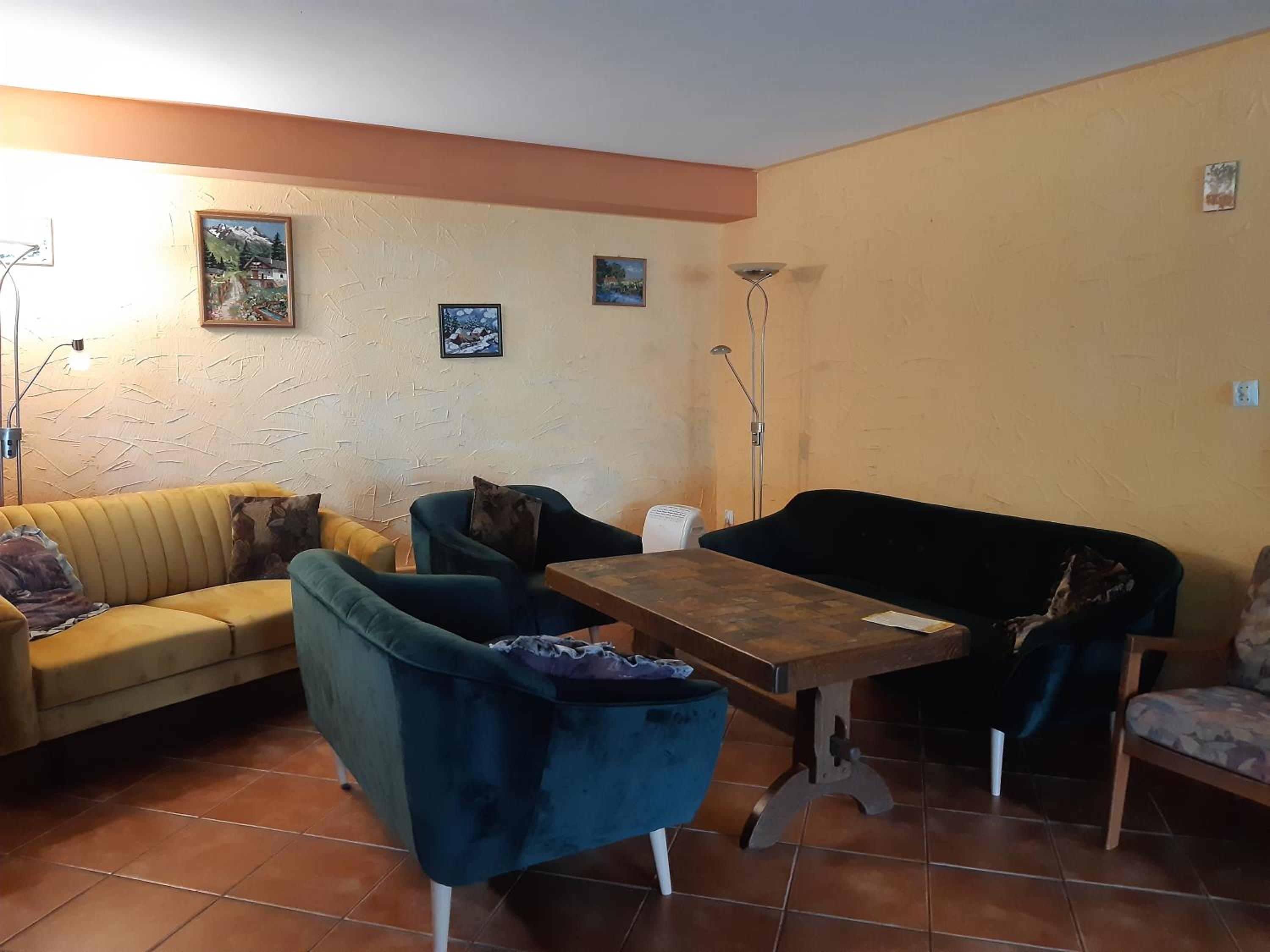 Four-Bedroom House photo 1