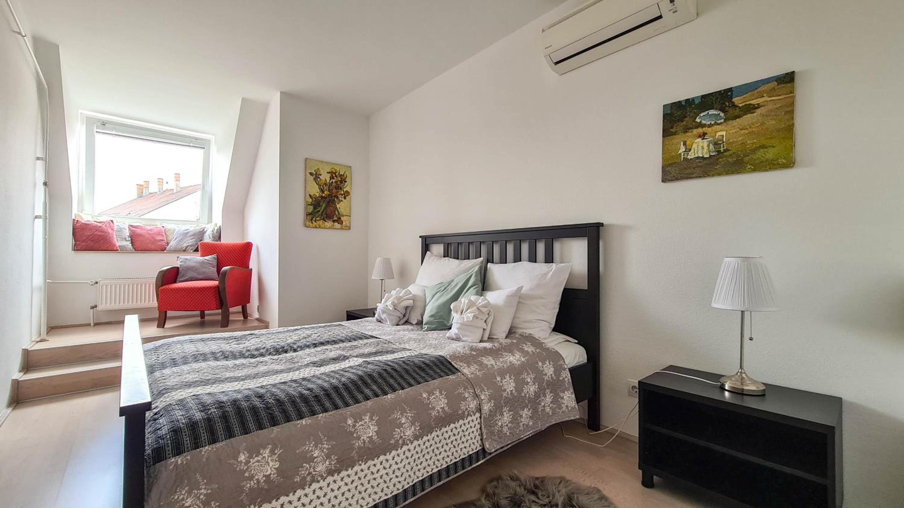 Three-Bedroom Apartment - Photo 14