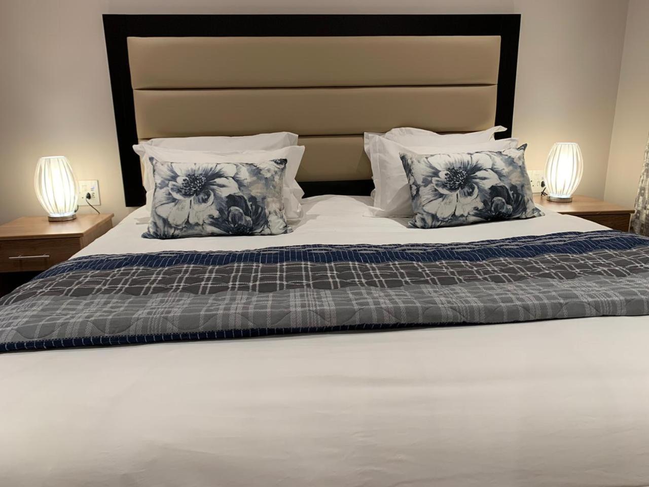 Deluxe Double Room - Photo 1
