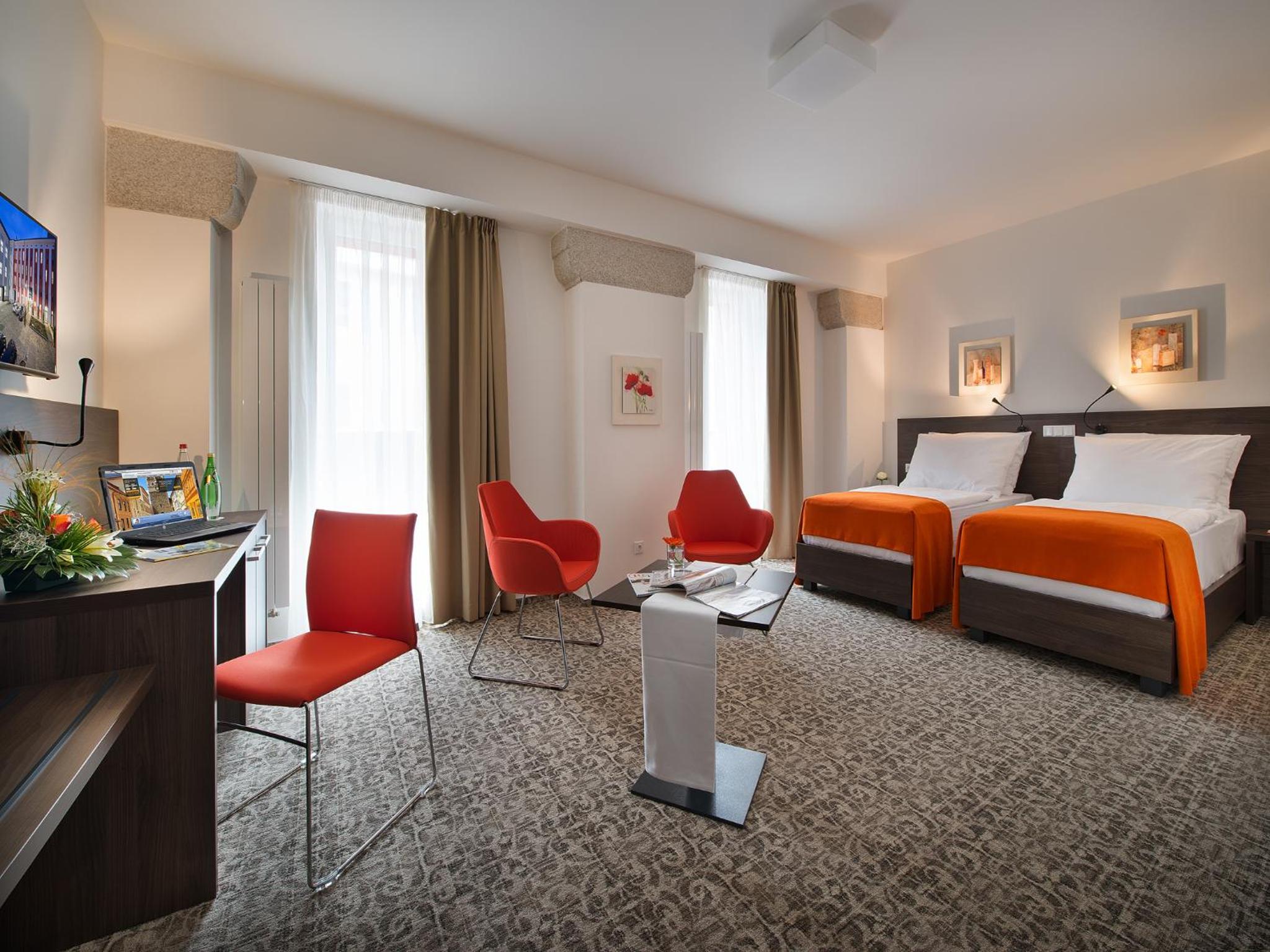 Double or Twin Room - Photo 6