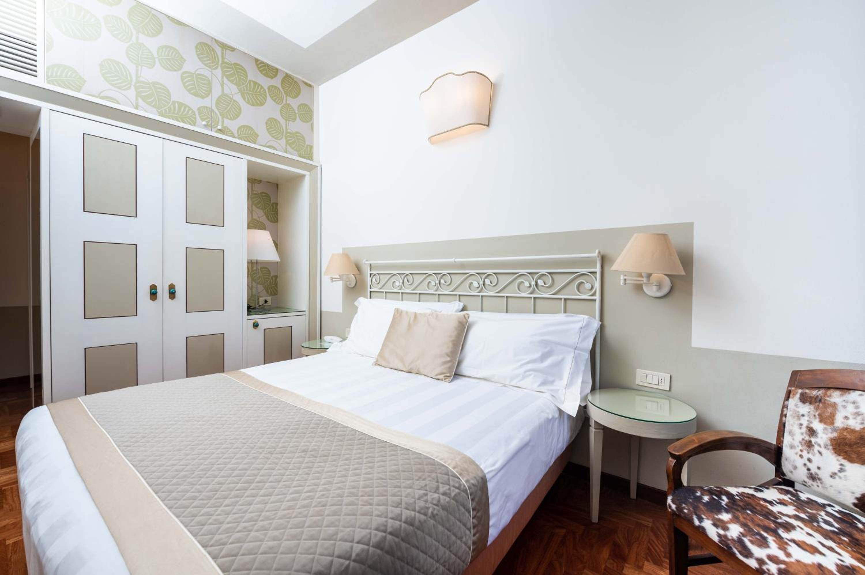 Standard Double Room With View