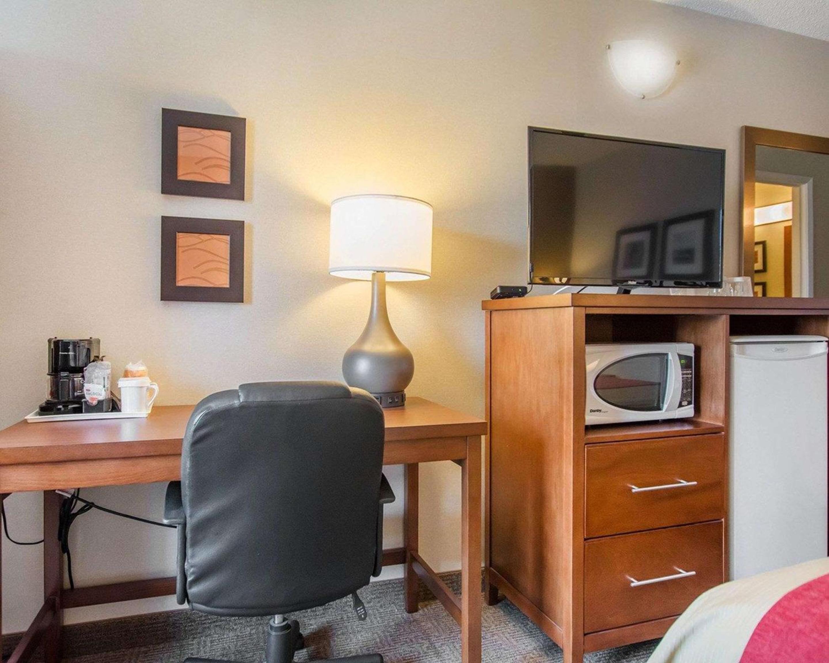 Double Room with Two Double Beds - Ground Floor - Non-Smoking - Photo 3