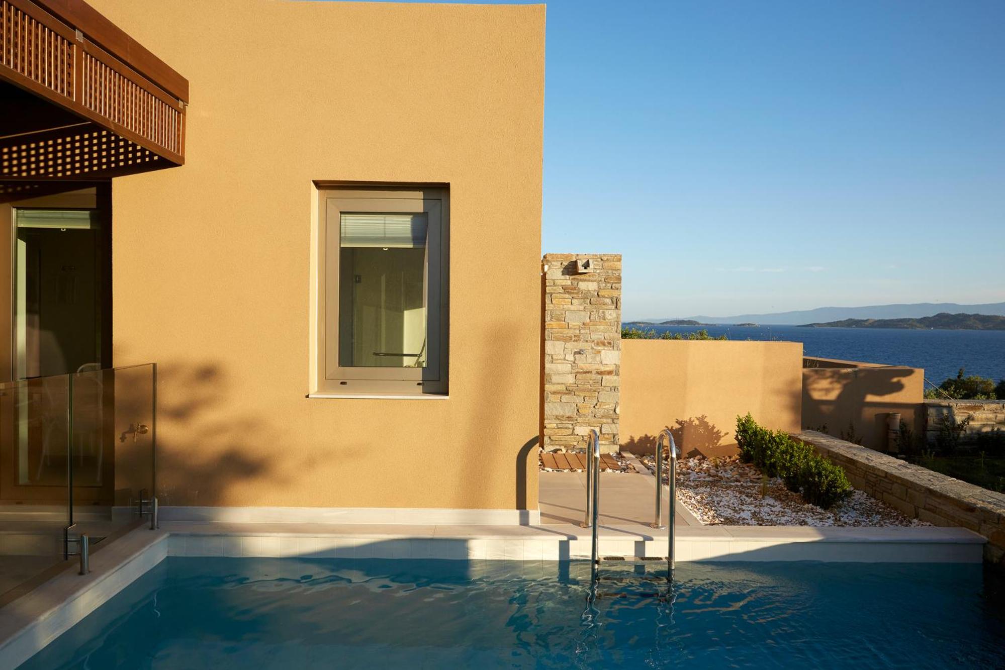 Ocean One Bedroom Pool Villa with Private Garden thumbnail 5