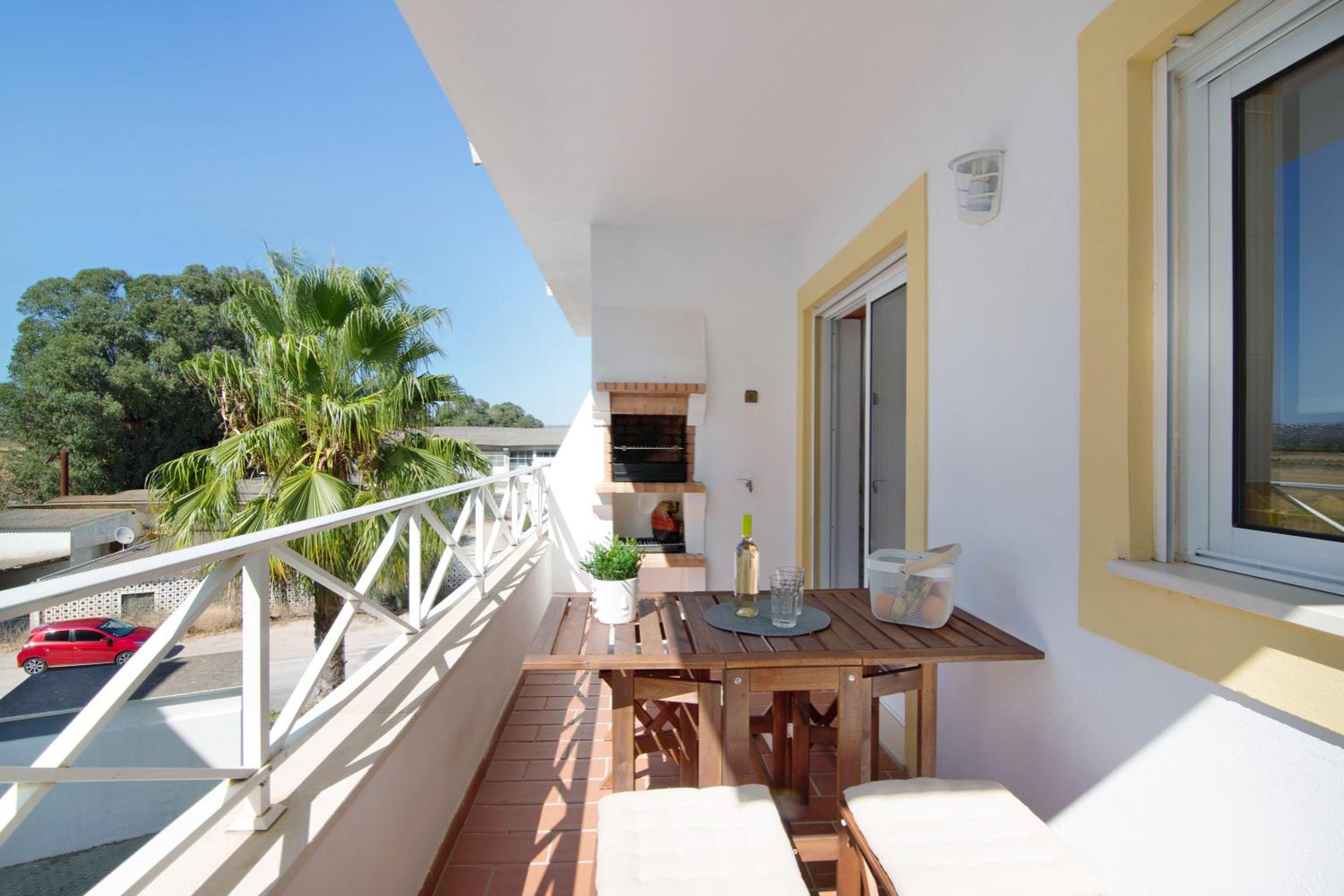 Superior One-Bedroom Apartment with Balcony - Photo 18