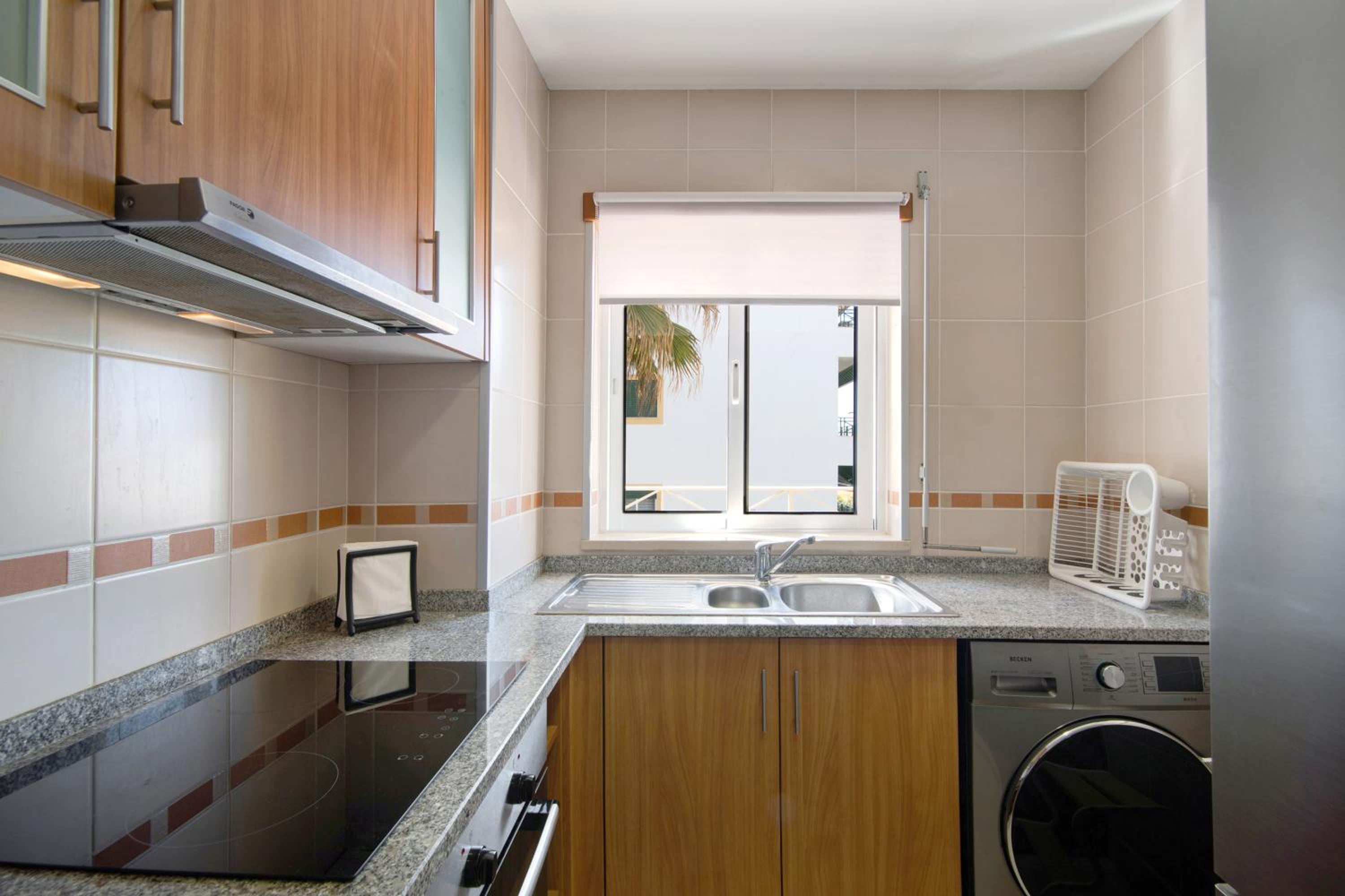 Superior One-Bedroom Apartment with Balcony - Photo 14