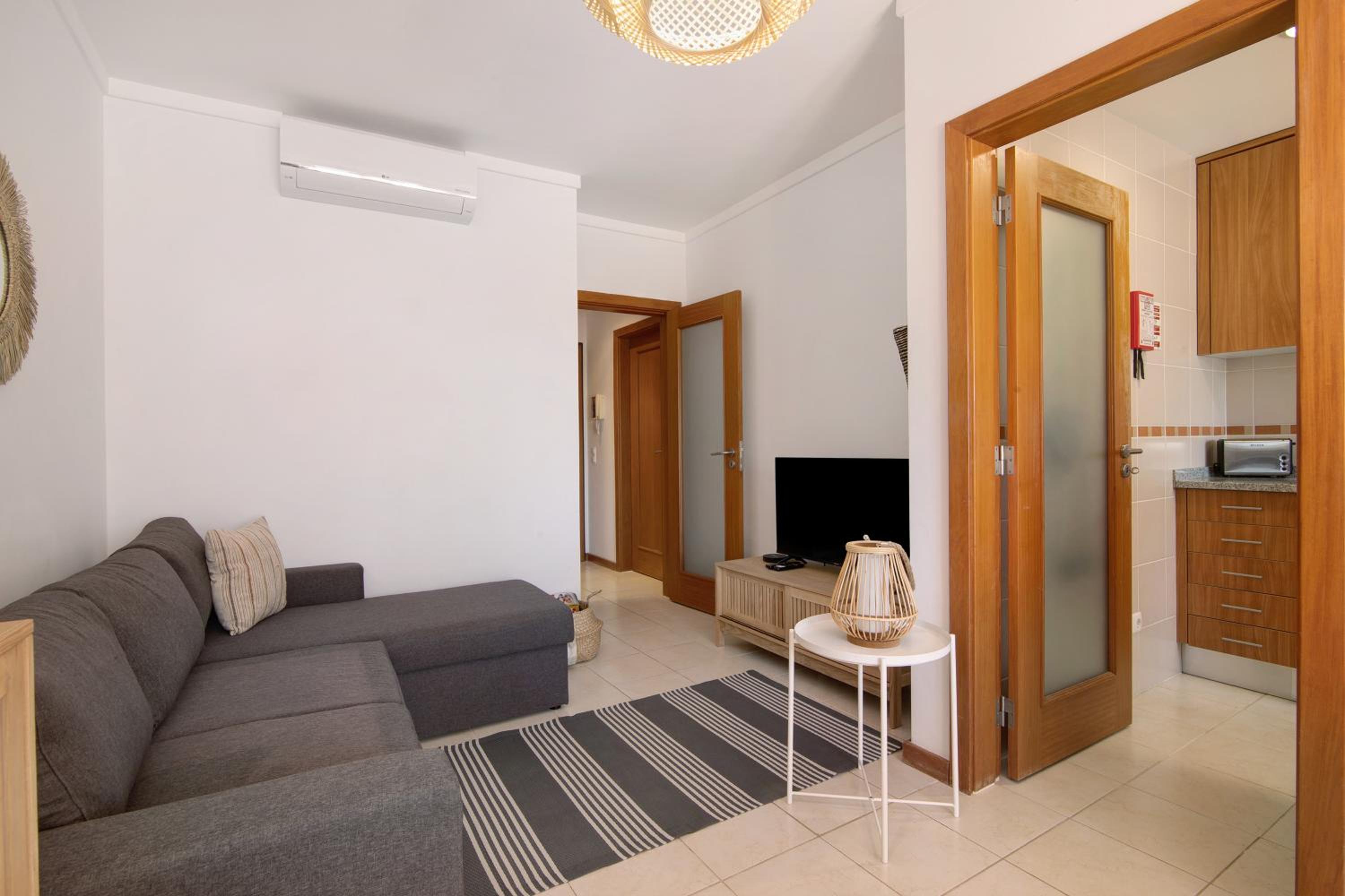 Superior One-Bedroom Apartment with Balcony - Photo 8