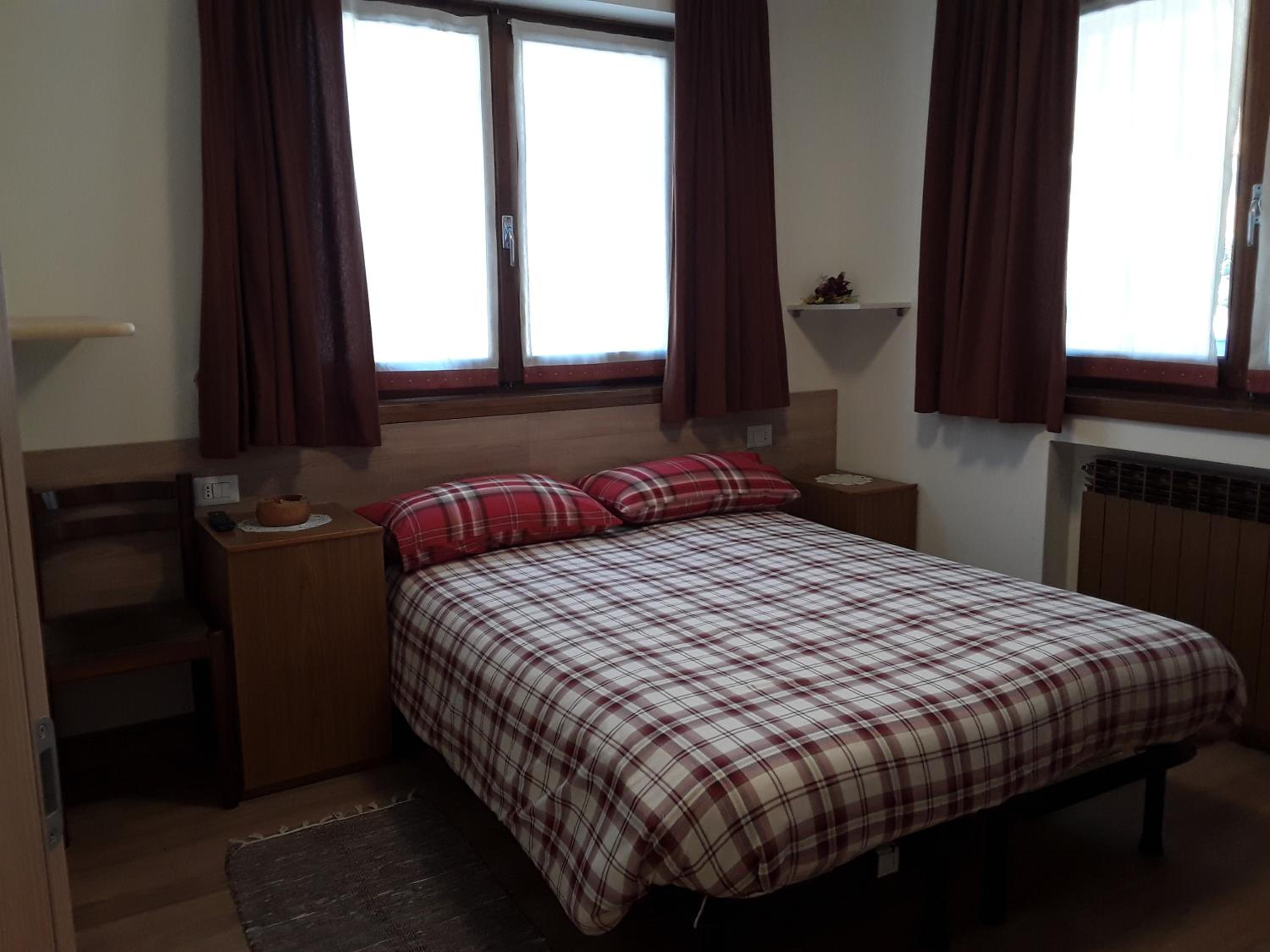 Standard Single Room with Shower photo 2