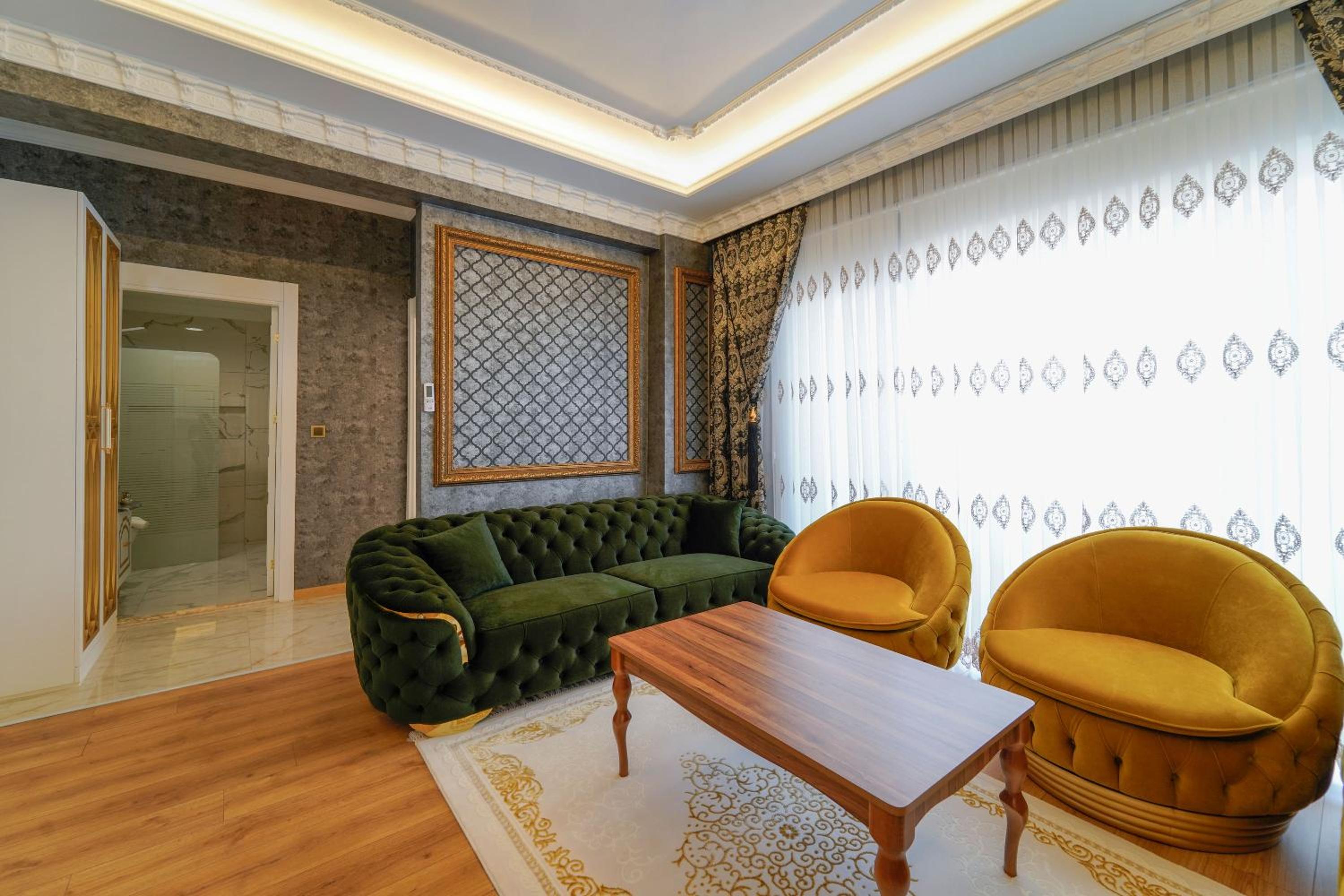 King Suite - Photo 7