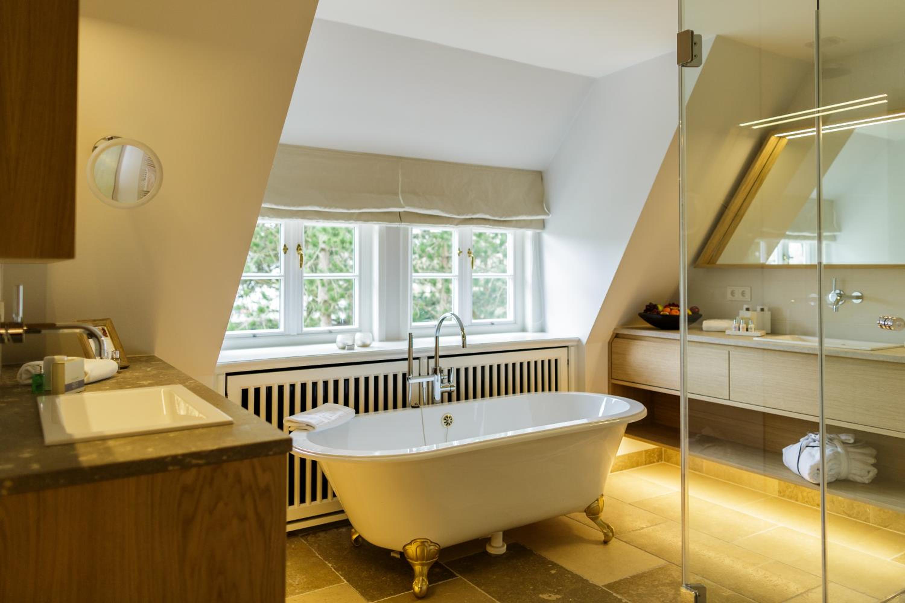 Deluxe Suite photo 2