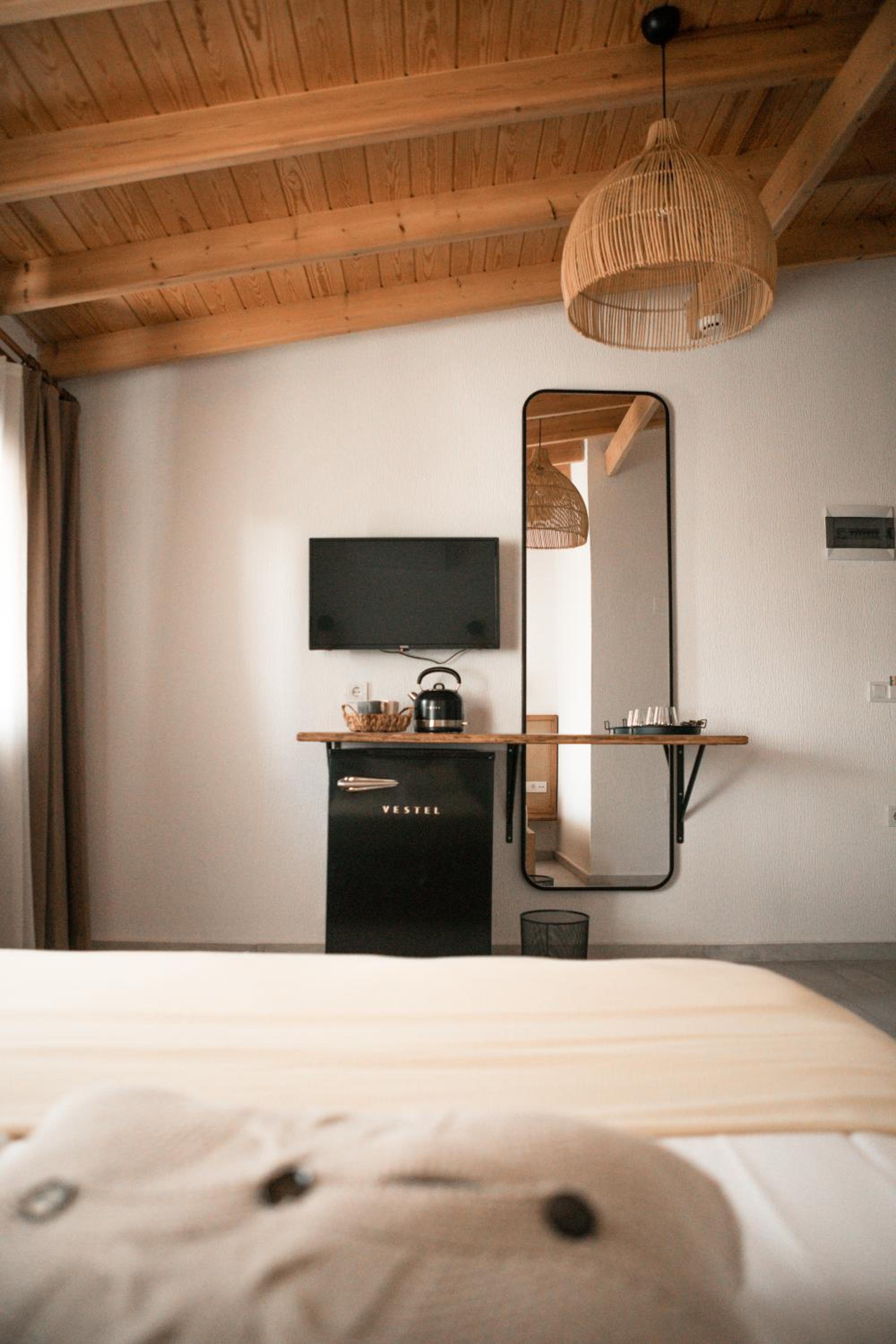 Double Room with Balcony - Photo 1