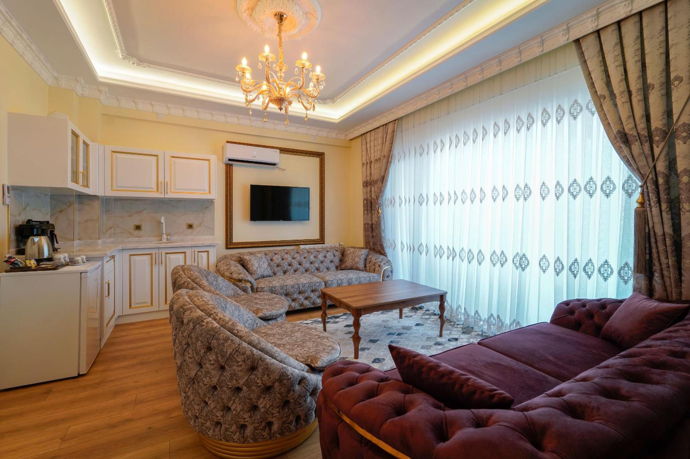 King Suite - Photo 17