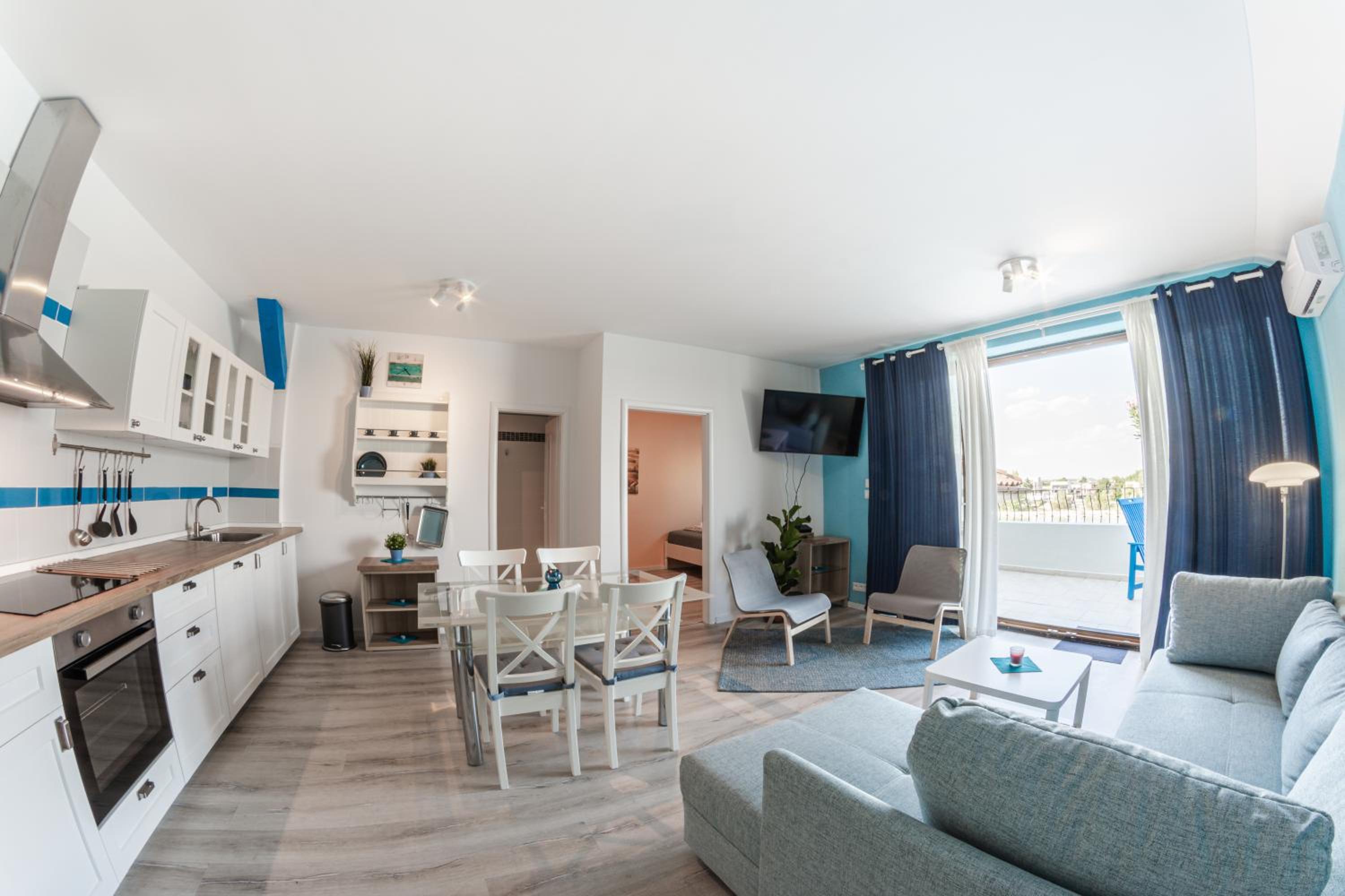Apartment with Terrace photo 1