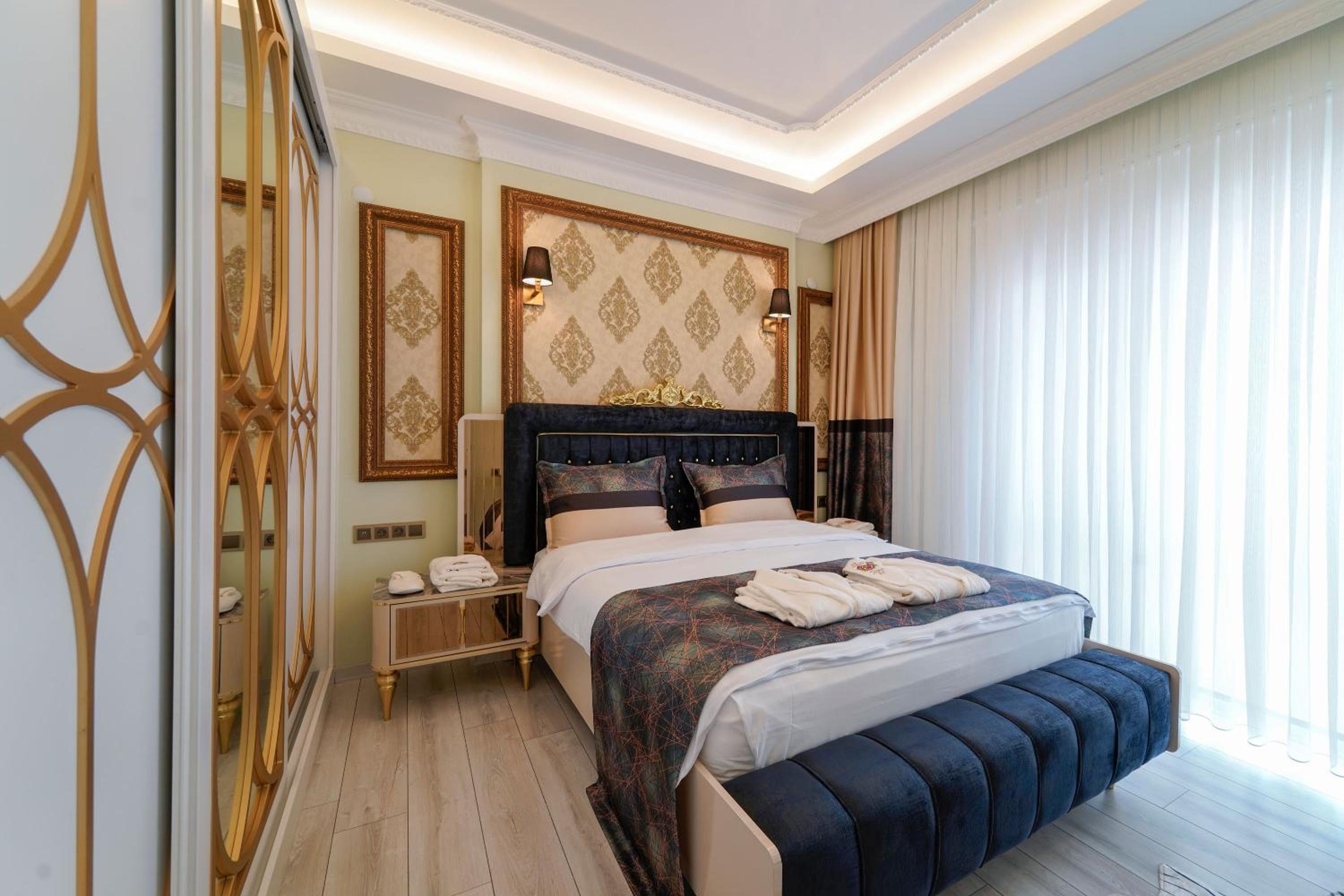 Queen Suite - Photo 5