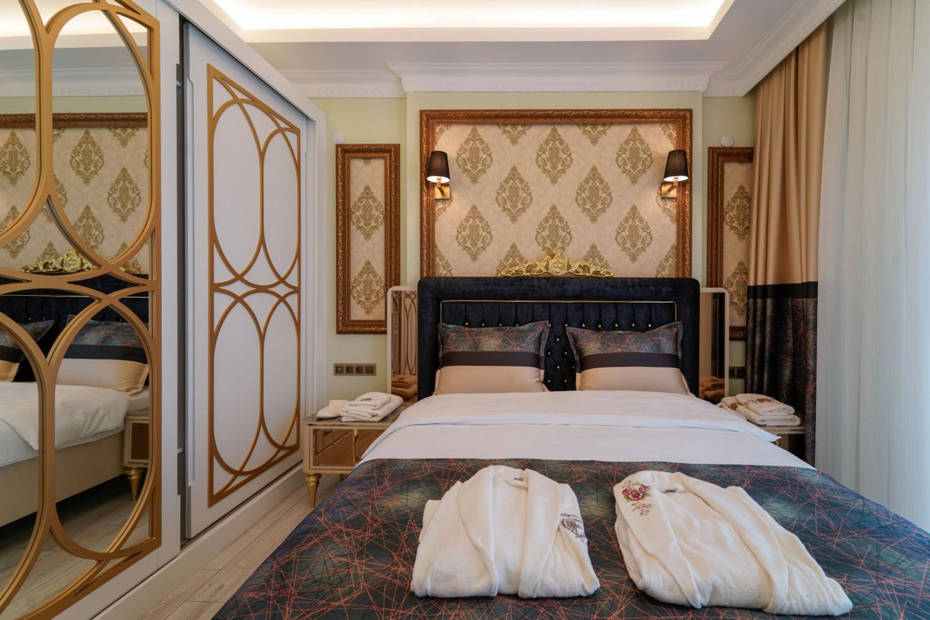Queen Suite - Photo 6