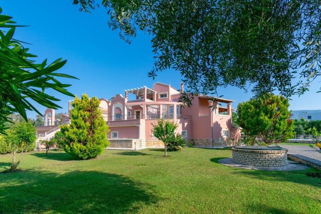 Villa with Private Pool photo 2