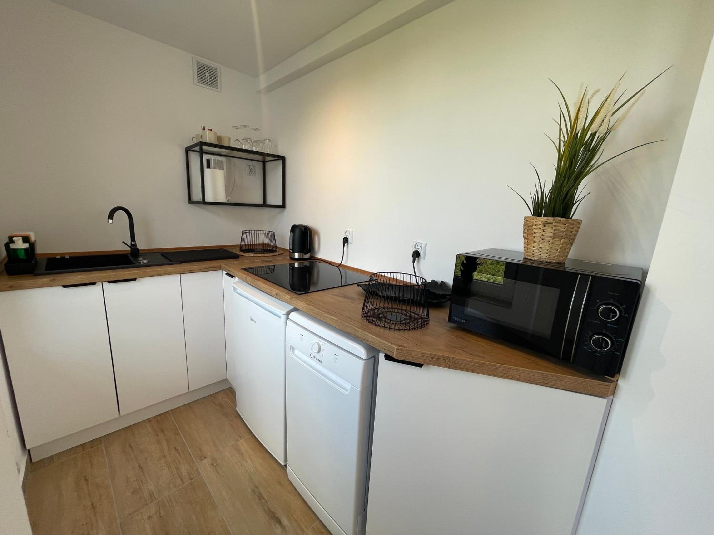 Deluxe Triple Studio with Panoramic River View - Photo 2
