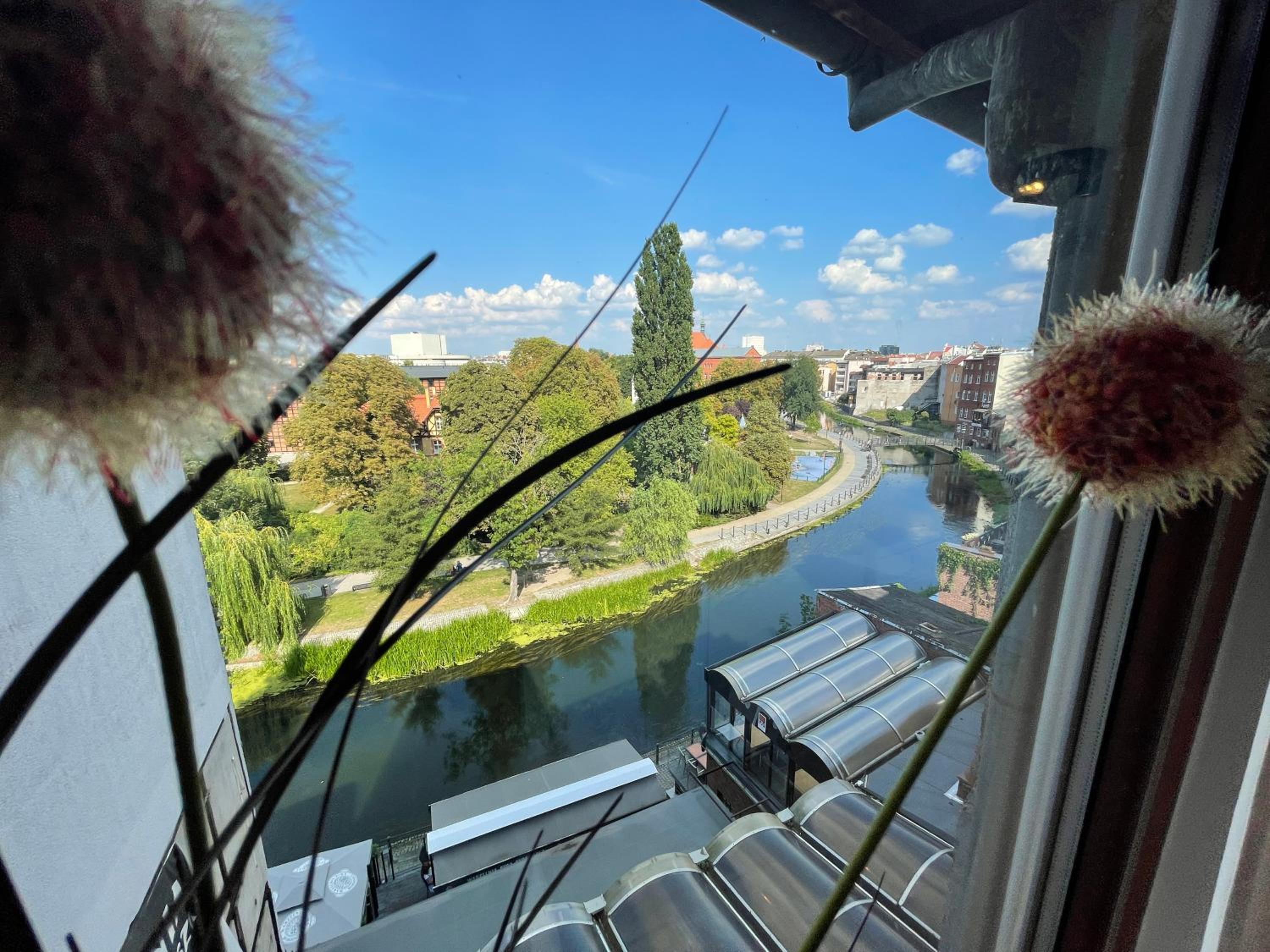 Deluxe Triple Studio with Panoramic River View - Photo 15